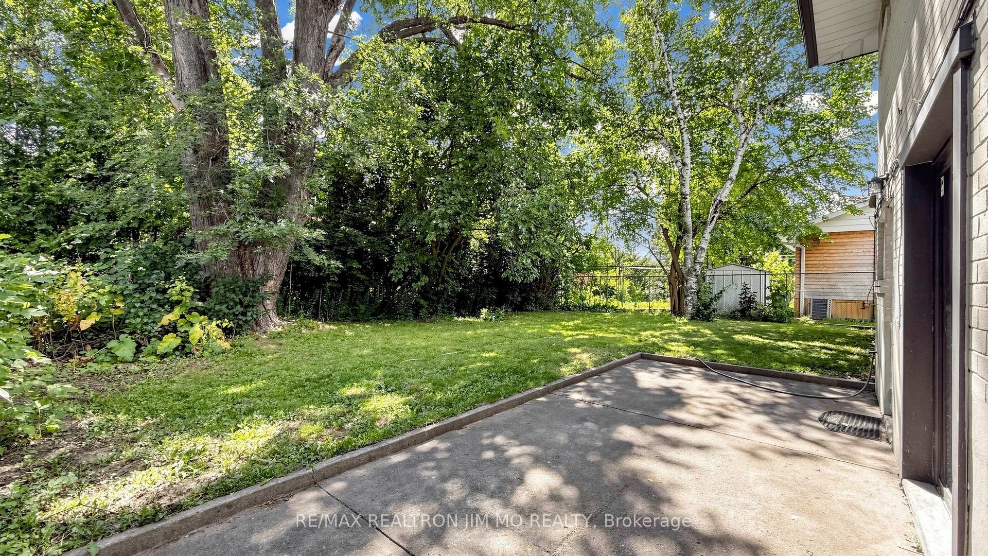 Photo 38 of 2571 Kennedy Road, Scarborough, Tam O'Shanter-Sullivan — HOMEH