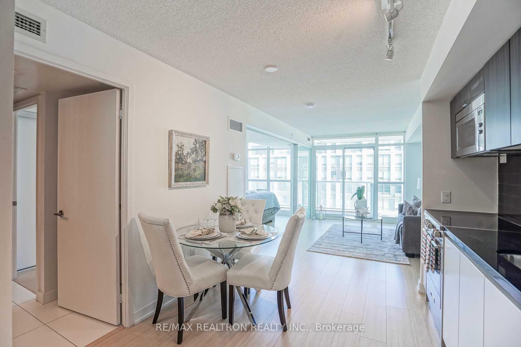 Photo 5 of Unit 511, 85 Queens Wharf Road, Toronto, Waterfront Communities — HOMEH