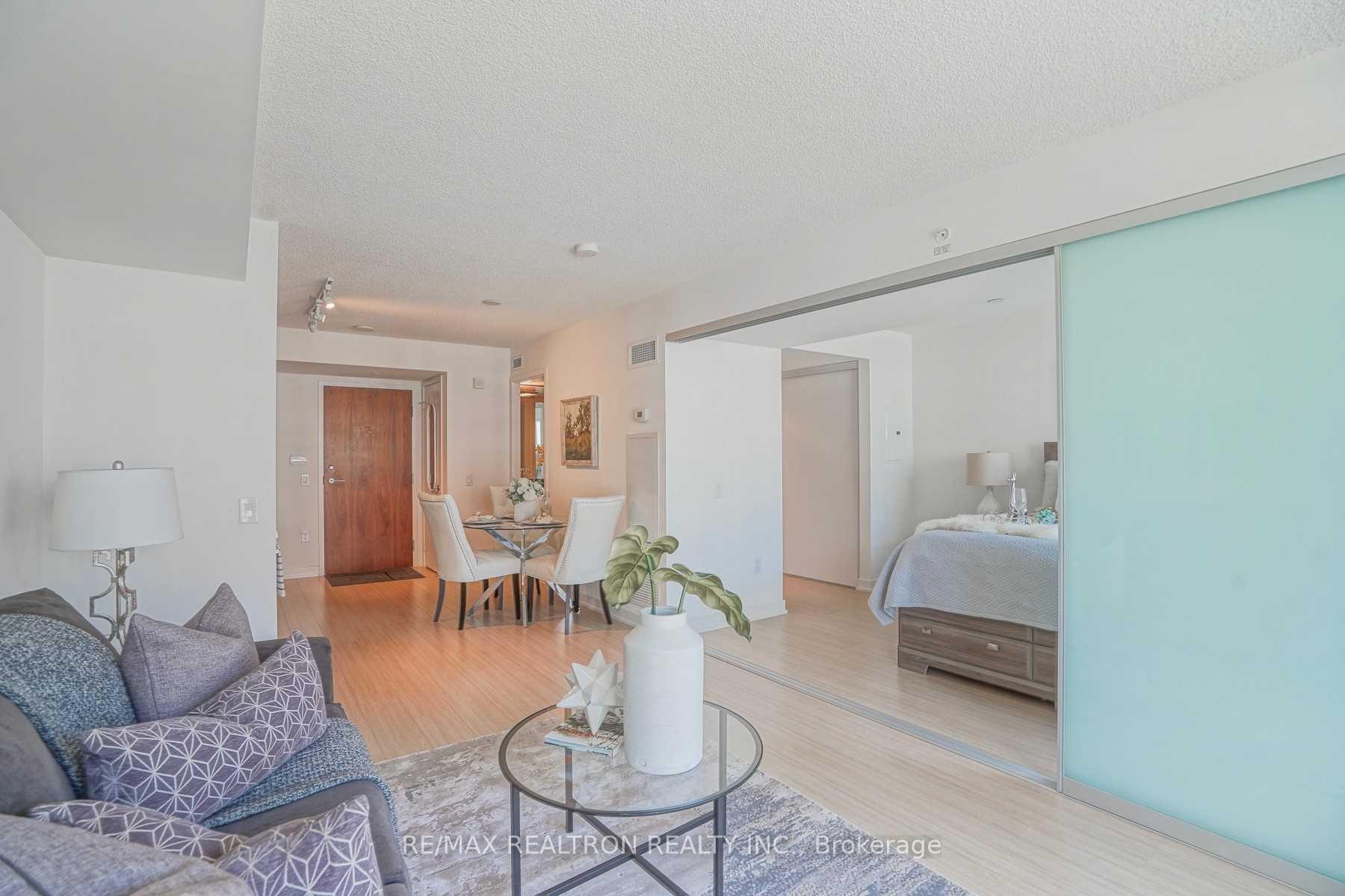 Photo 9 of Unit 511, 85 Queens Wharf Road, Toronto, Waterfront Communities — HOMEH