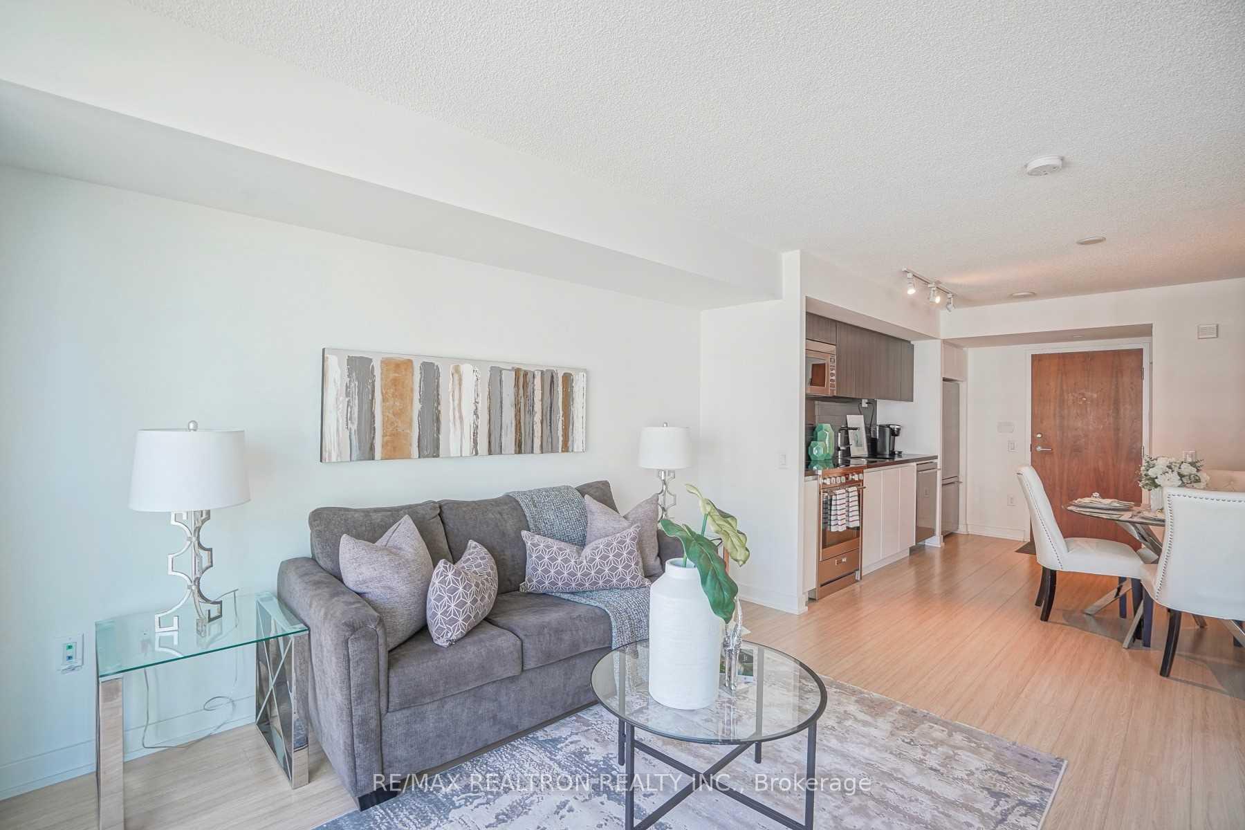 Photo 10 of Unit 511, 85 Queens Wharf Road, Toronto, Waterfront Communities — HOMEH