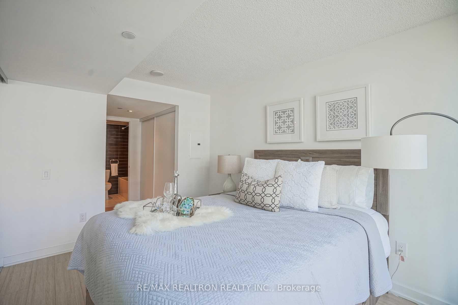 Photo 11 of Unit 511, 85 Queens Wharf Road, Toronto, Waterfront Communities — HOMEH