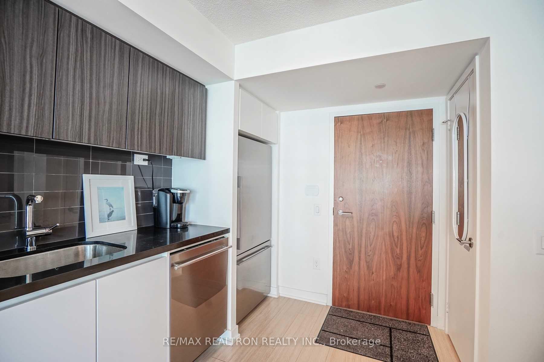 Photo 16 of Unit 511, 85 Queens Wharf Road, Toronto, Waterfront Communities — HOMEH
