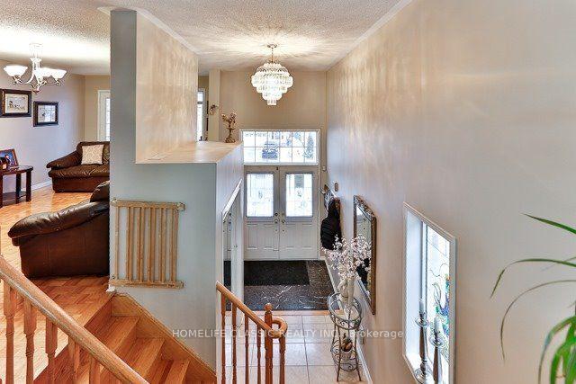 Photo 3 of 34 Casabel Drive, Vaughan, Vellore Village — HOMEH