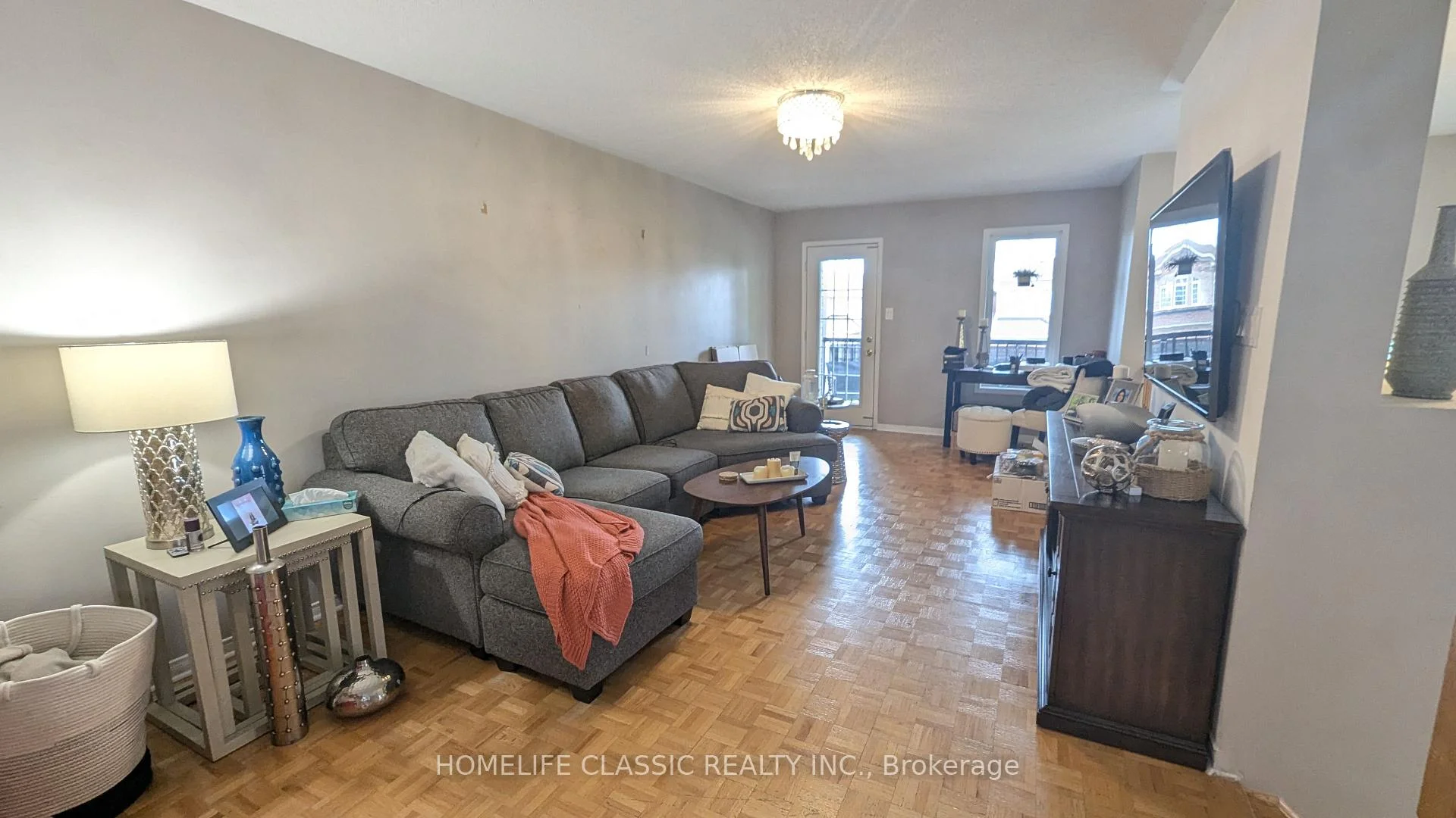 Photo 8 of 34 Casabel Drive, Vaughan, Vellore Village — HOMEH