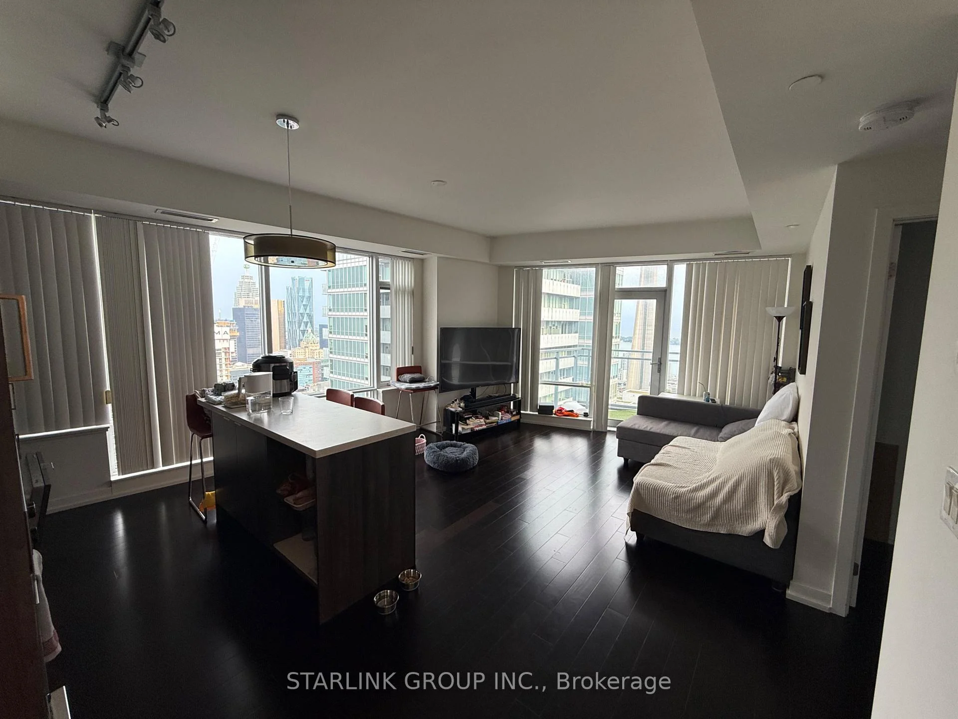 Photo 4 of Unit Ph4308, 21 Widmer Street, Toronto, Waterfront Communities — HOMEH