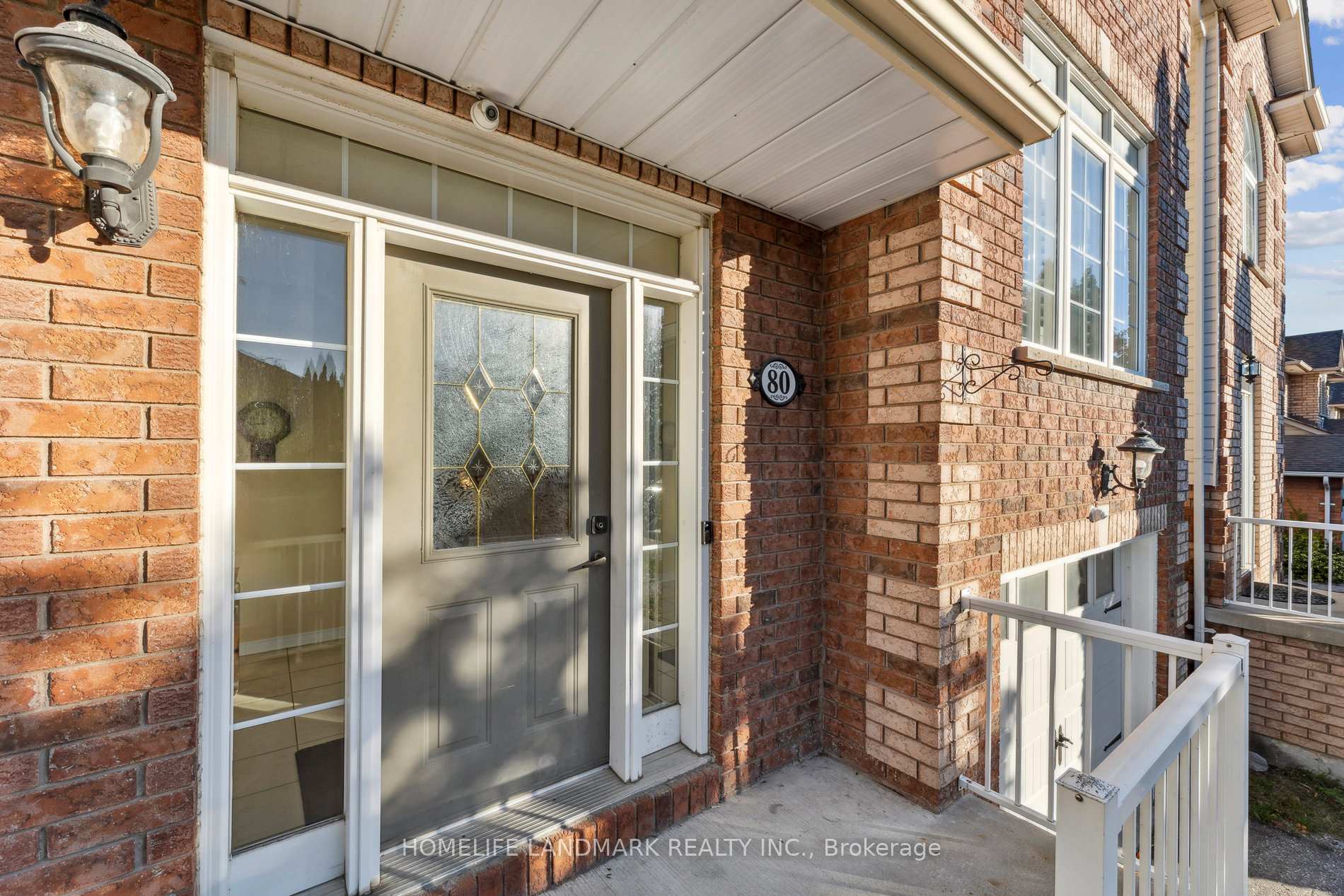 Photo 4 of 80 Mcfeeters Crescent, Clarington, Bowmanville — HOMEH