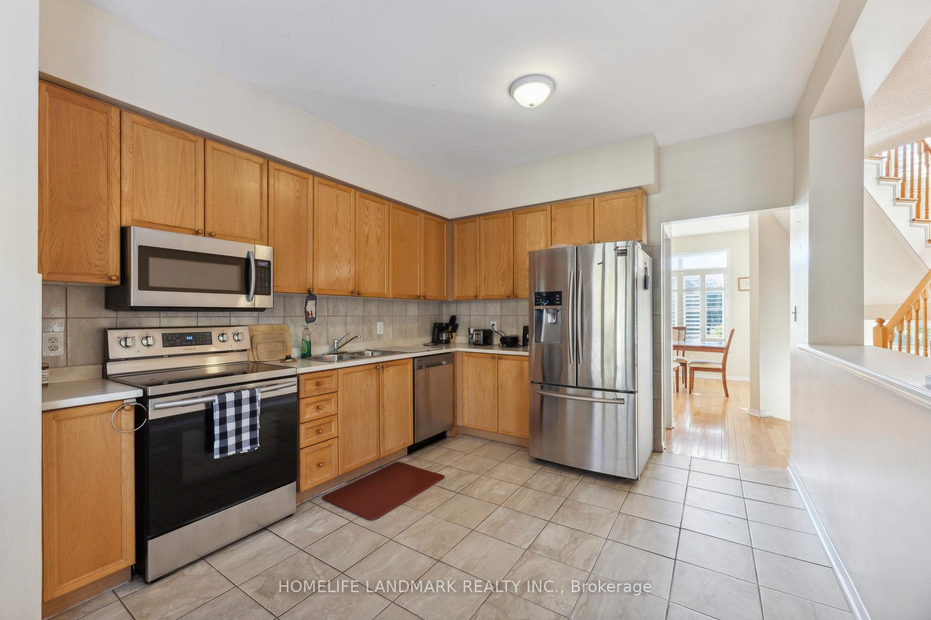 Photo 13 of 80 Mcfeeters Crescent, Clarington, Bowmanville — HOMEH
