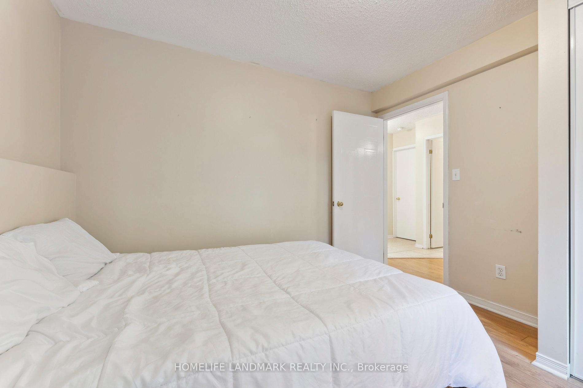 Photo 32 of 80 Mcfeeters Crescent, Clarington, Bowmanville — HOMEH