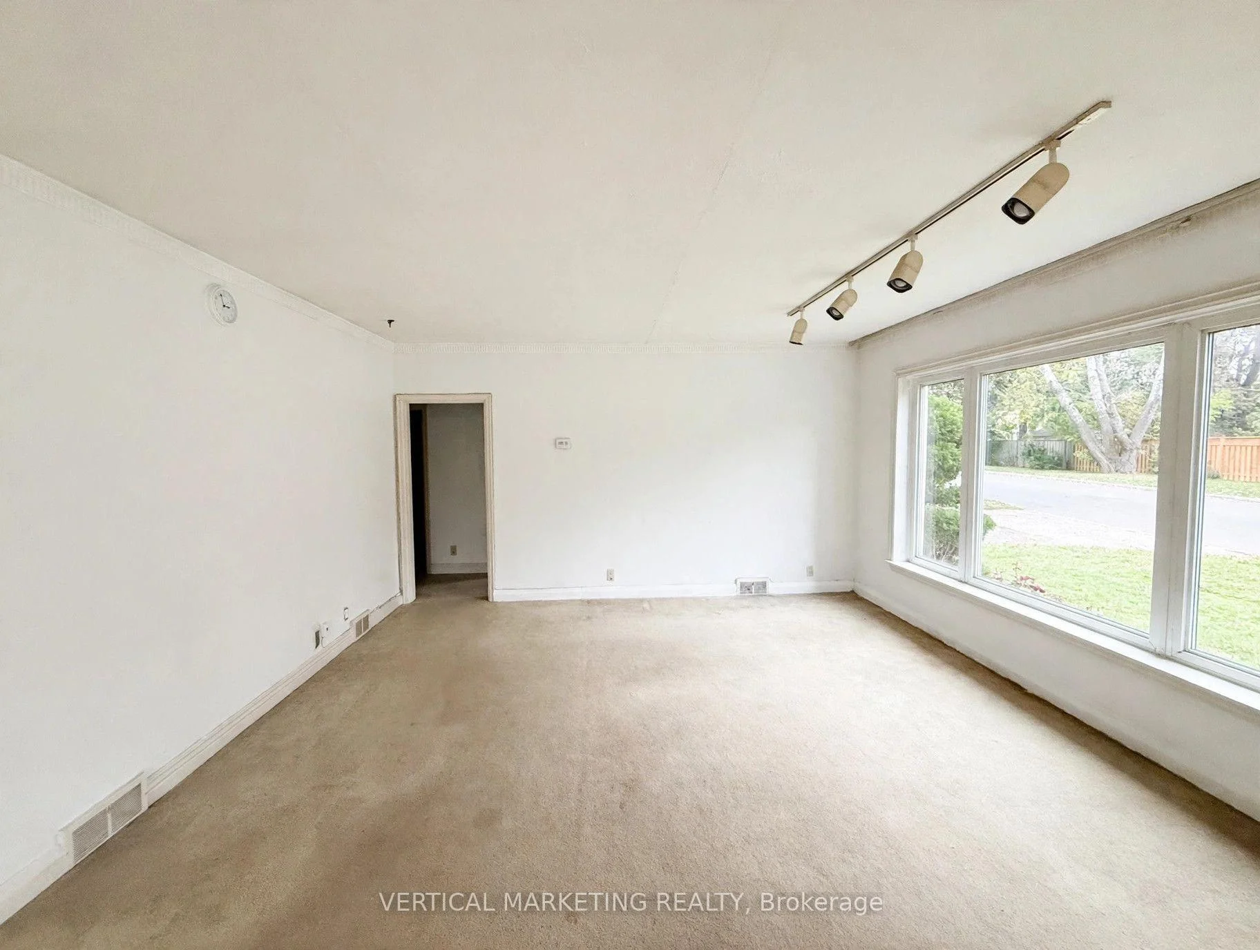 Photo 11 of 30 Highland Park Boulevard, Markham, Grandview — HOMEH