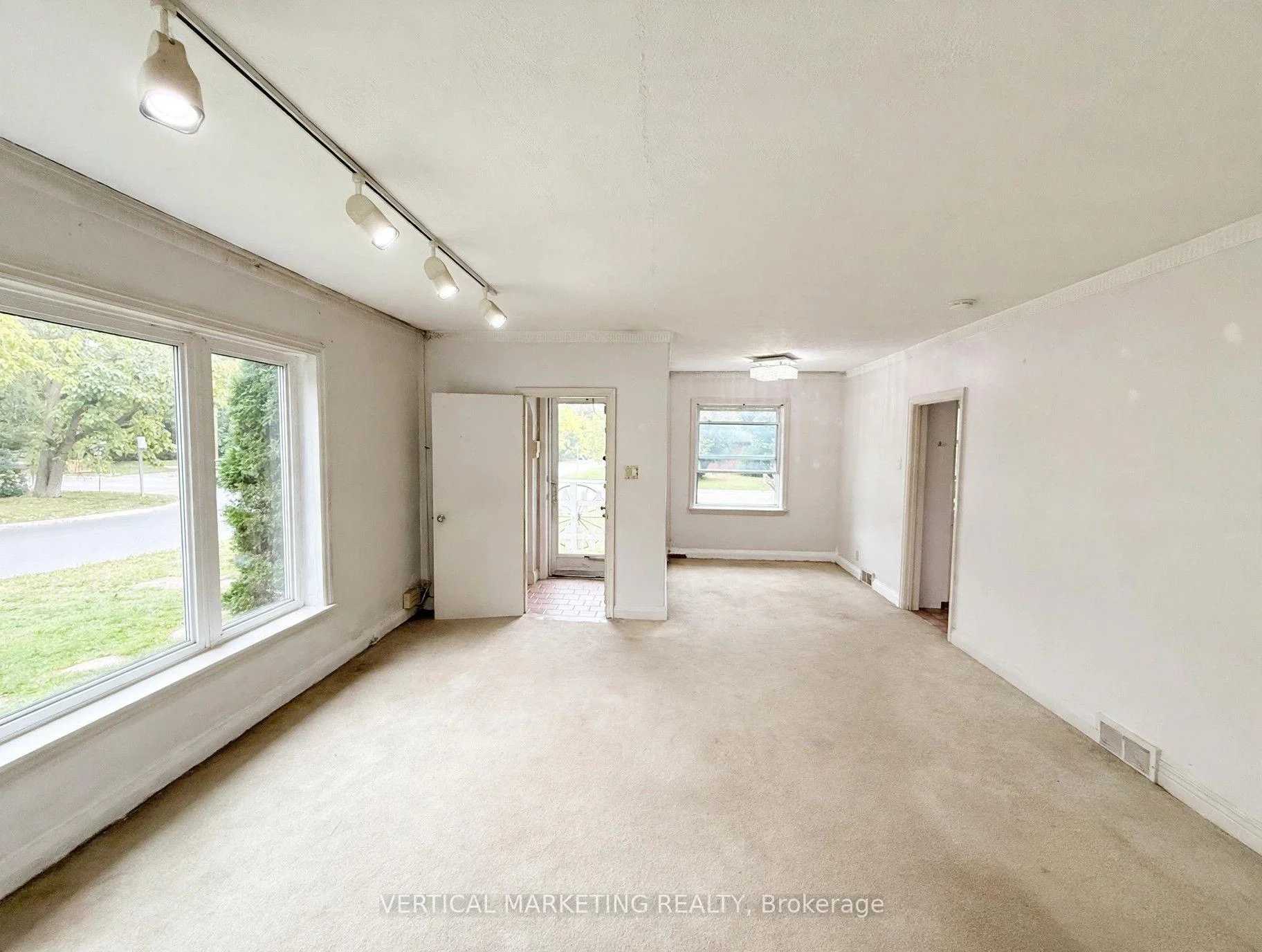 Photo 12 of 30 Highland Park Boulevard, Markham, Grandview — HOMEH