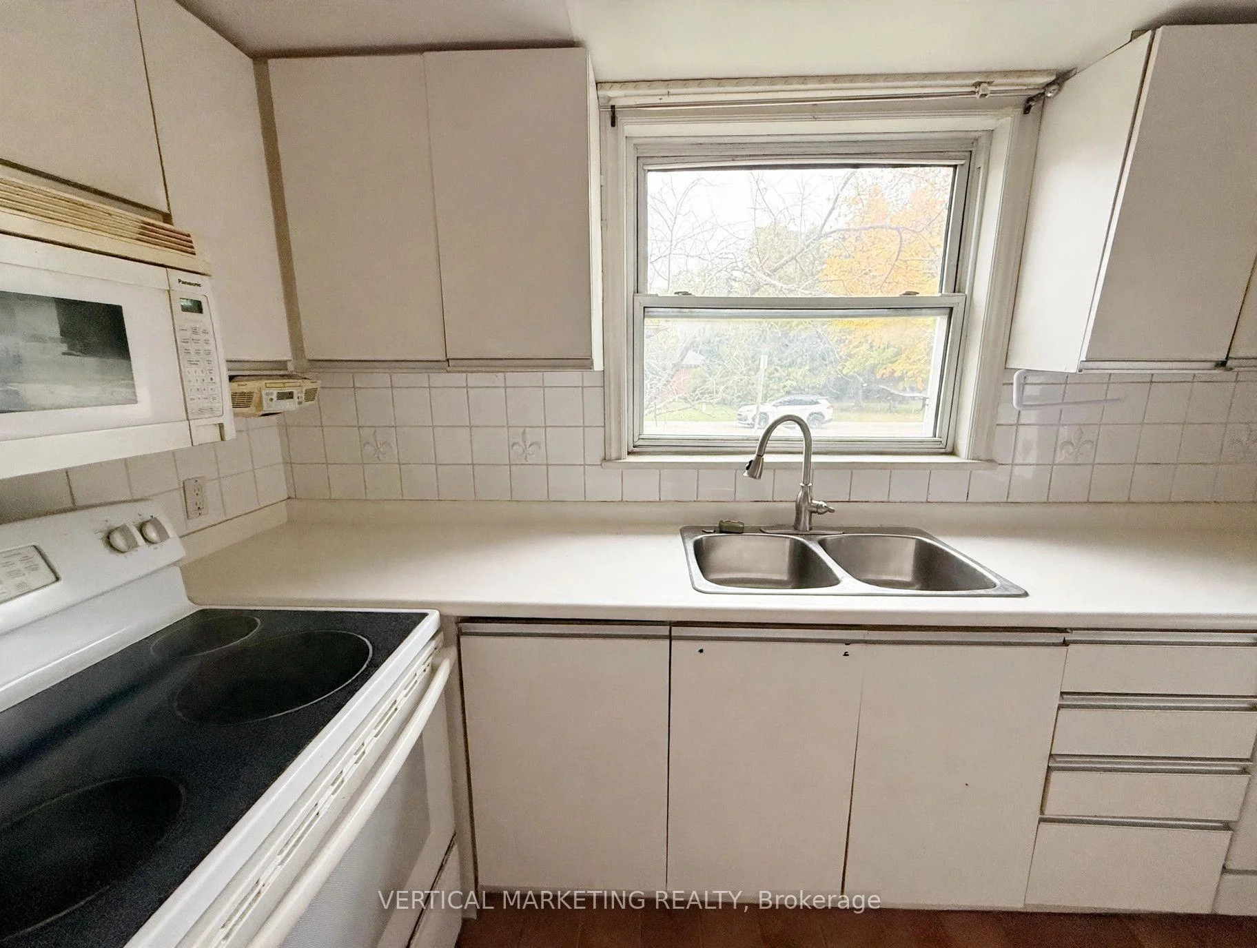 Photo 18 of 30 Highland Park Boulevard, Markham, Grandview — HOMEH