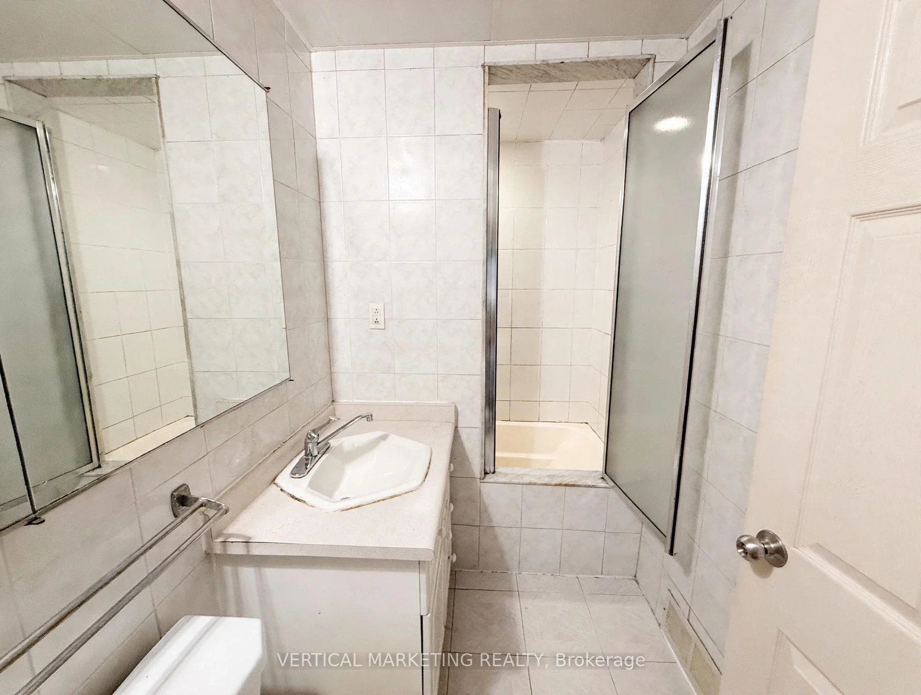 Photo 19 of 30 Highland Park Boulevard, Markham, Grandview — HOMEH