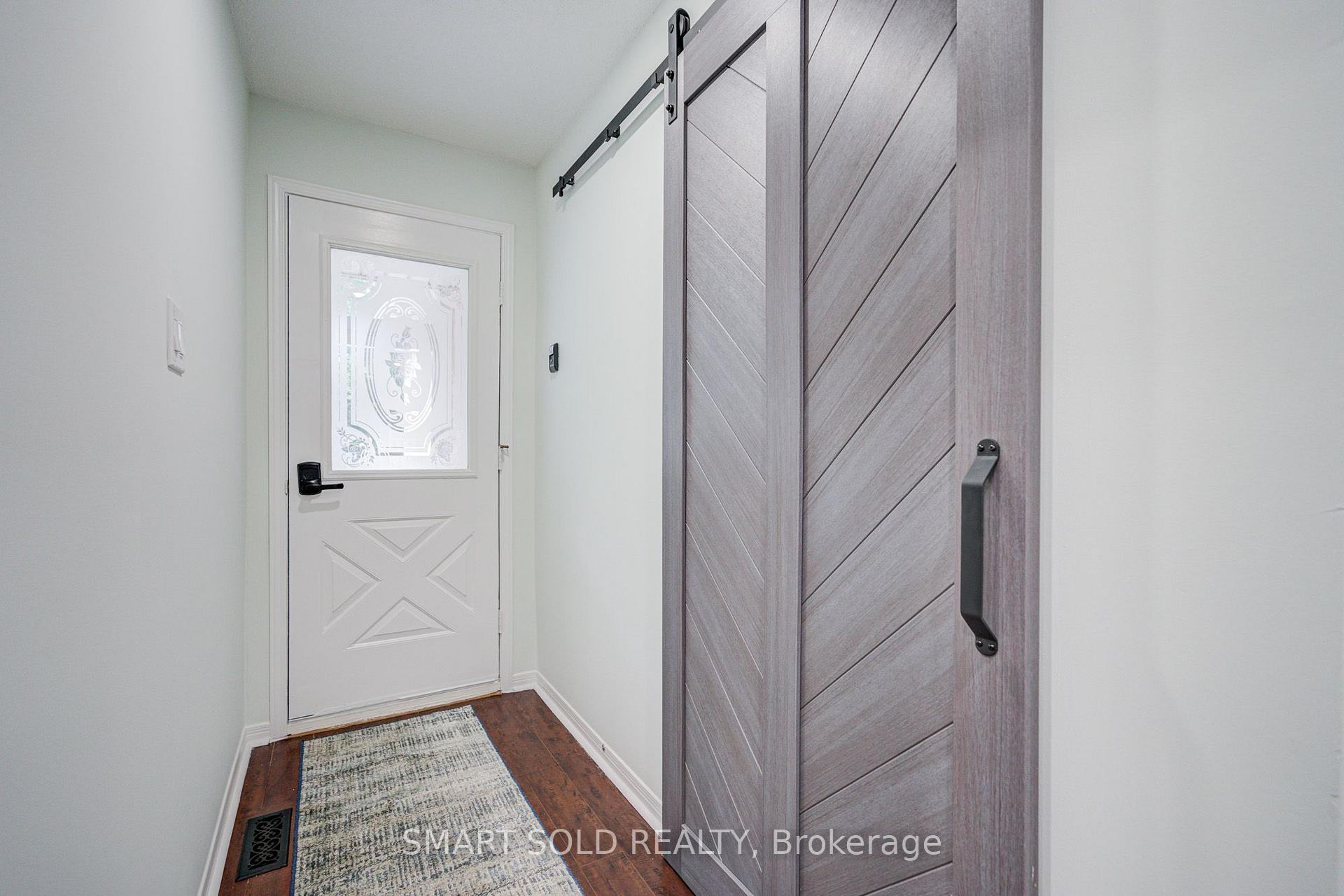 Photo 3 of 24 Snider Drive, Markham, Raymerville — HOMEH