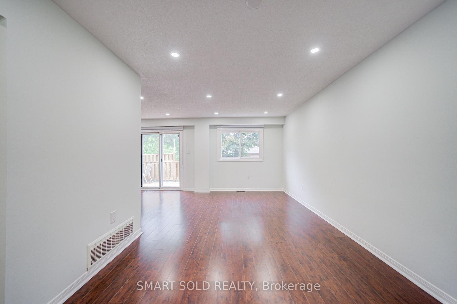 Photo 9 of 24 Snider Drive, Markham, Raymerville — HOMEH