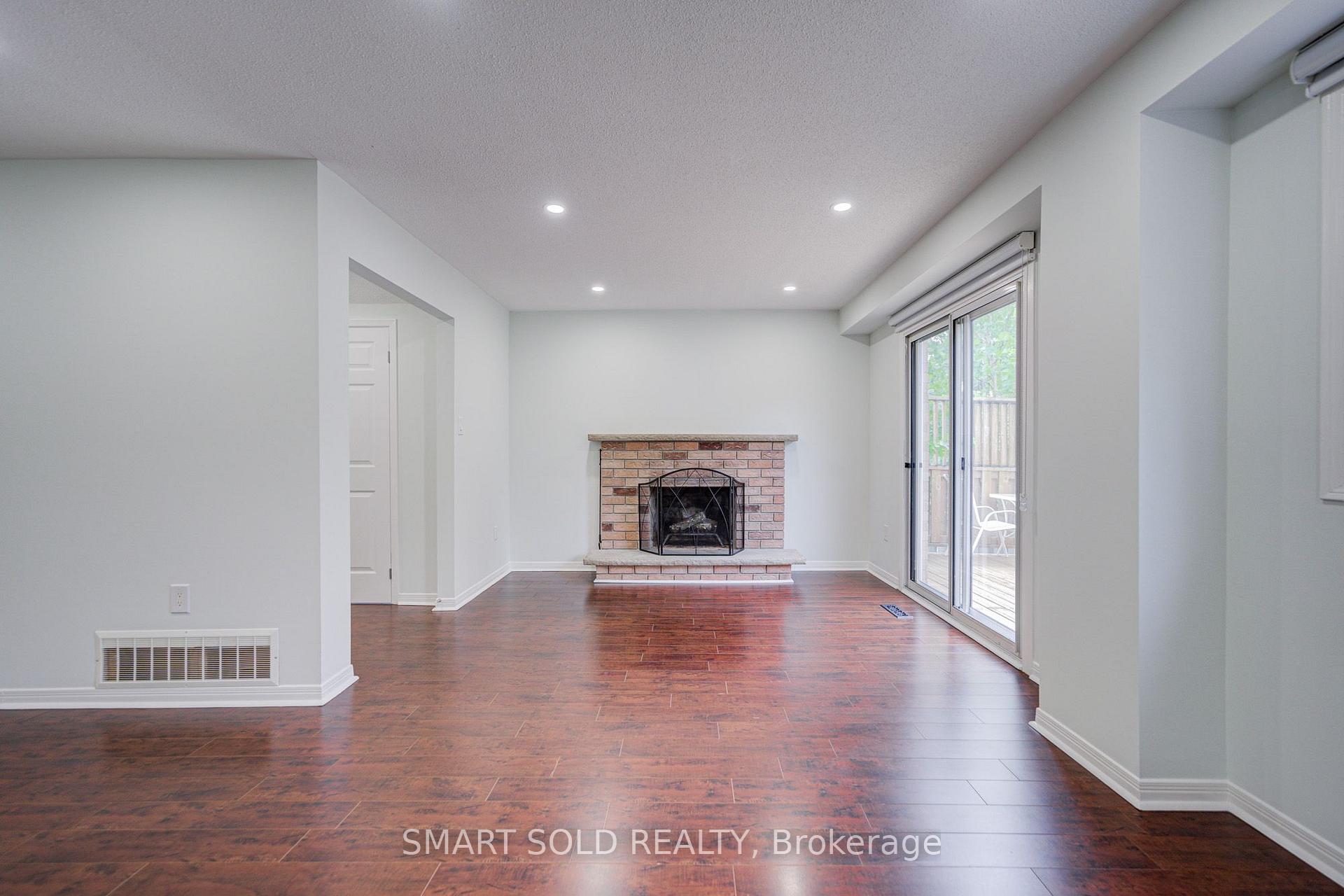 Photo 13 of 24 Snider Drive, Markham, Raymerville — HOMEH