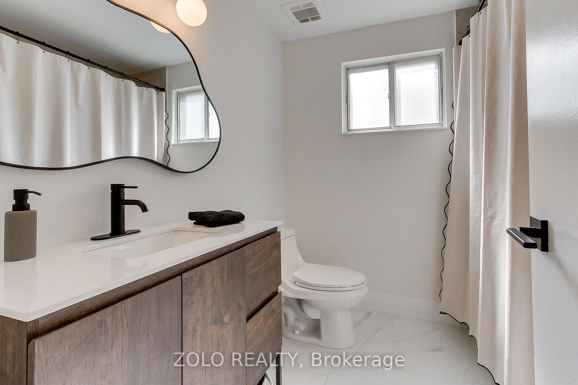 Photo 21 of 388 Terry Drive, Newmarket, Central Newmarket — HOMEH