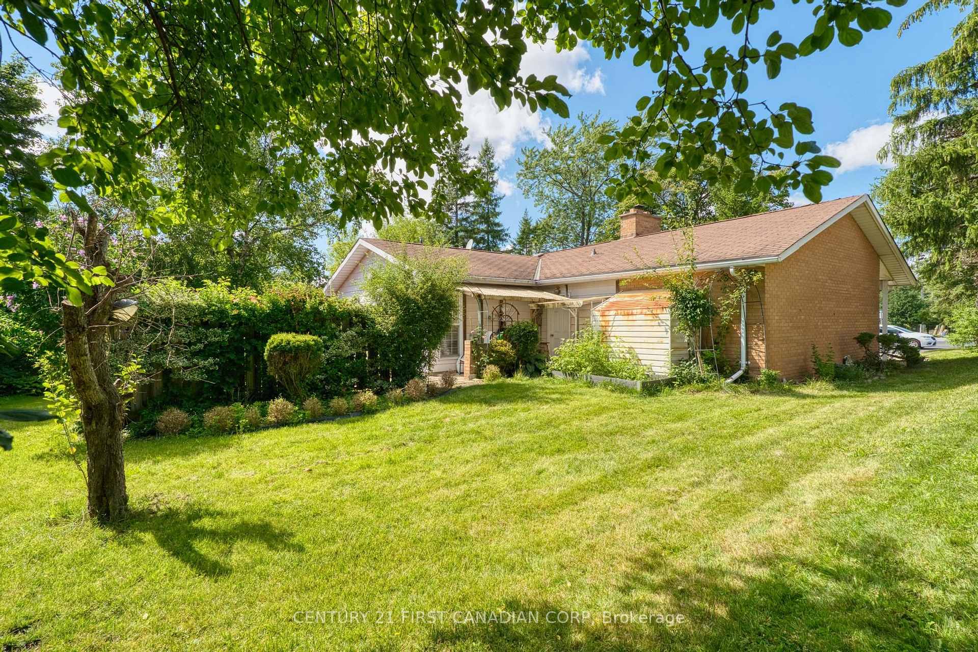 Photo 81 of 501 Commissioners Road E, London, South R — HOMEH