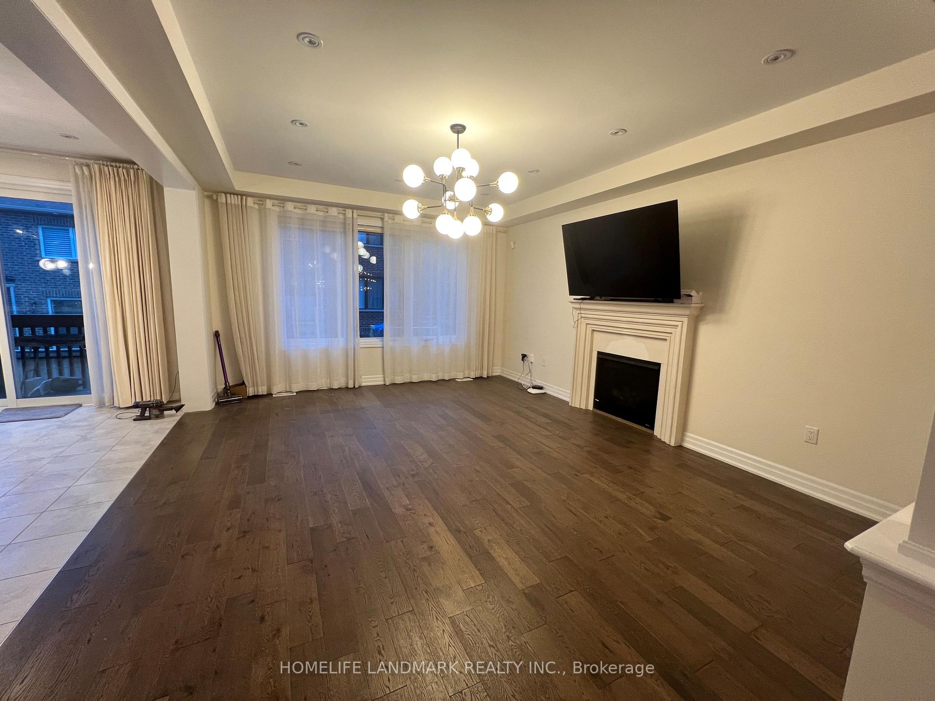 Photo 4 of 102 Fowley Drive, Oakville, Glenorchy — HOMEH