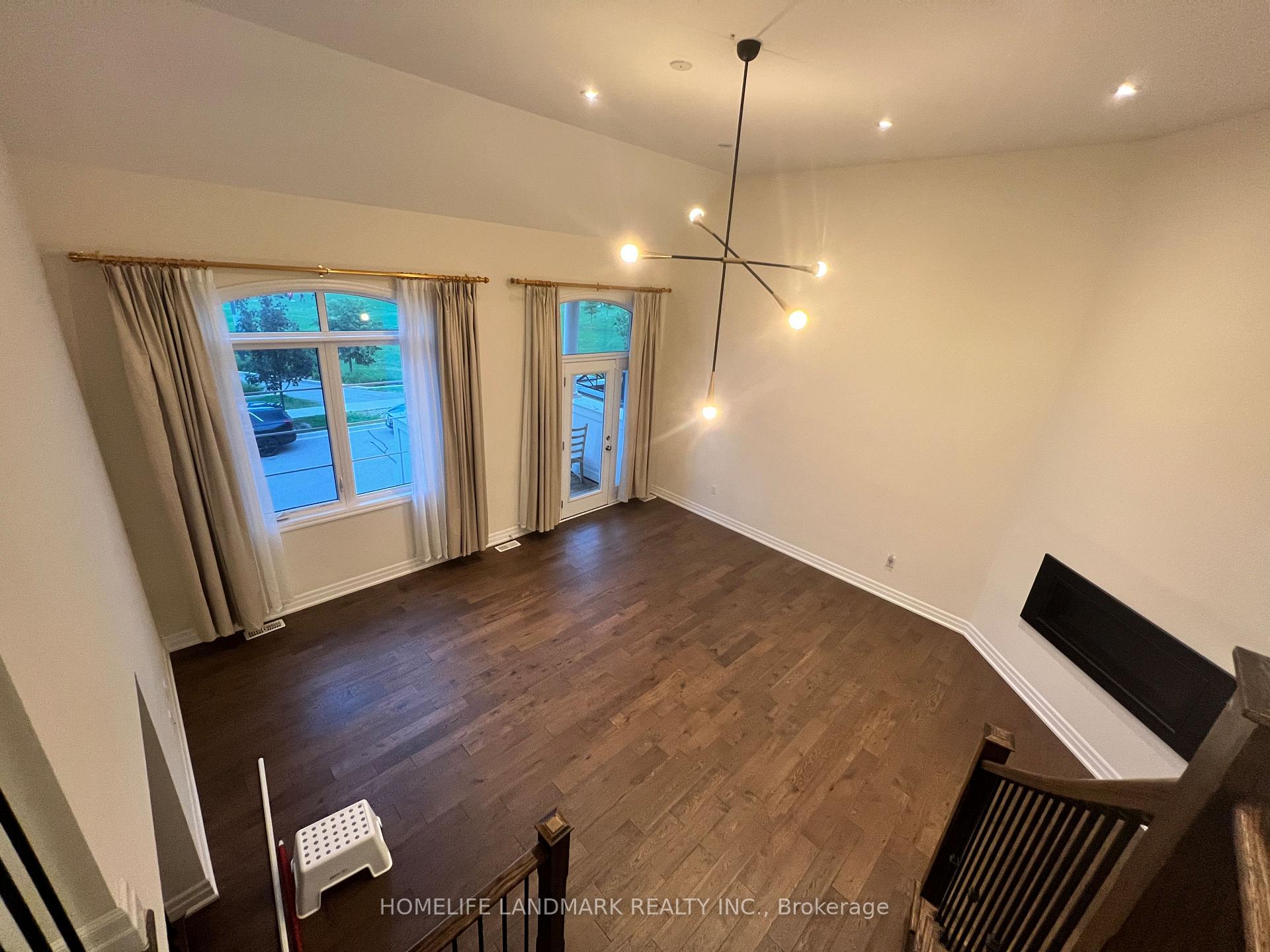 Photo 10 of 102 Fowley Drive, Oakville, Glenorchy — HOMEH