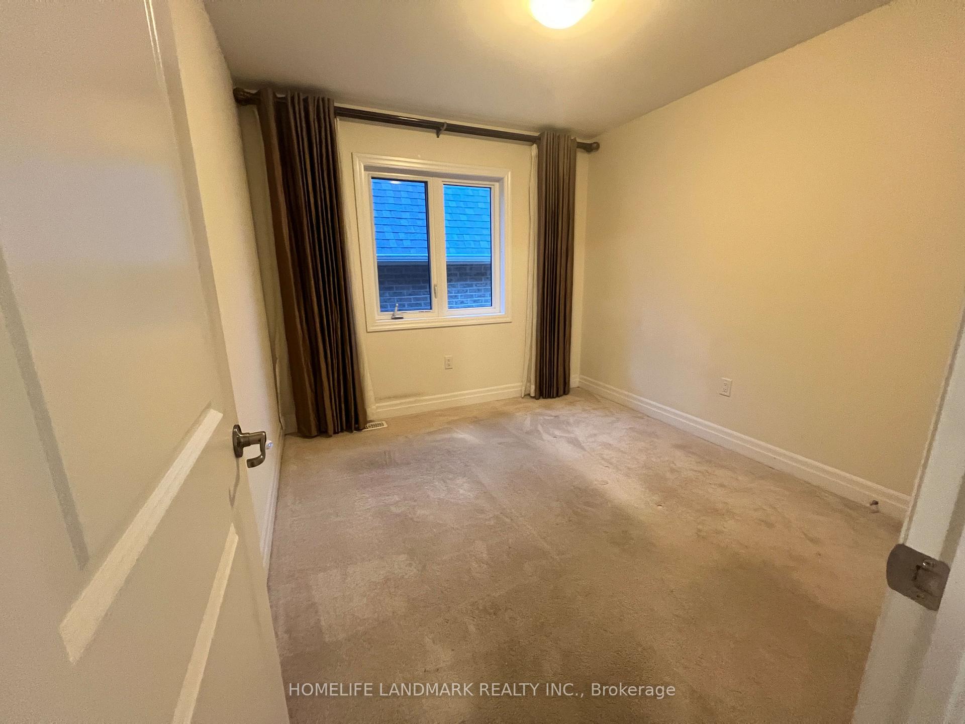 Photo 11 of 102 Fowley Drive, Oakville, Glenorchy — HOMEH