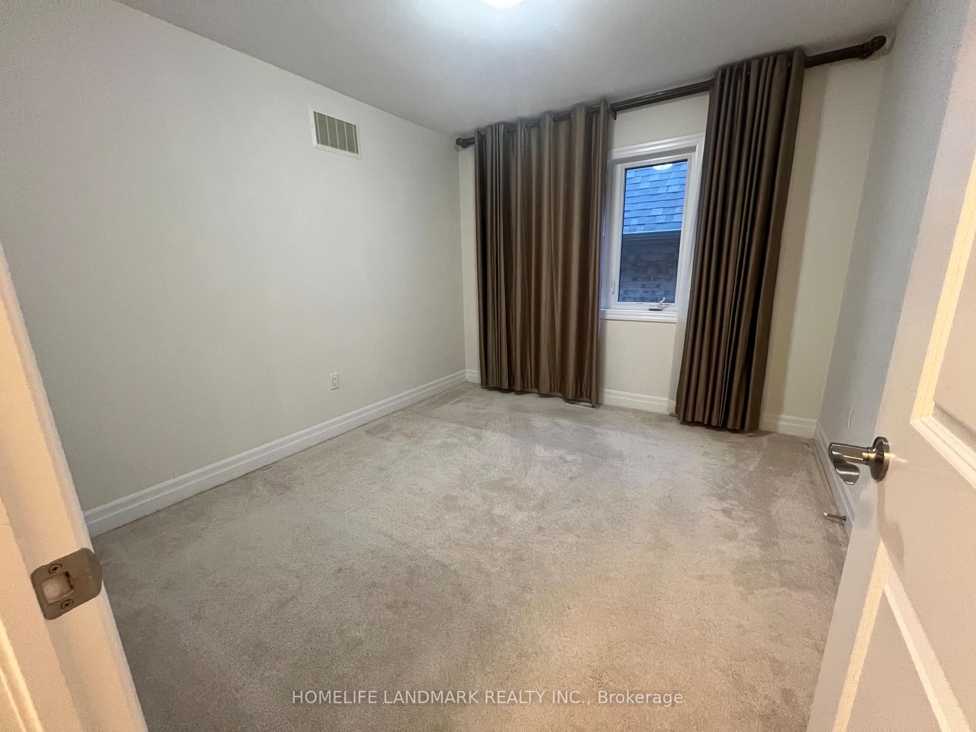 Photo 12 of 102 Fowley Drive, Oakville, Glenorchy — HOMEH