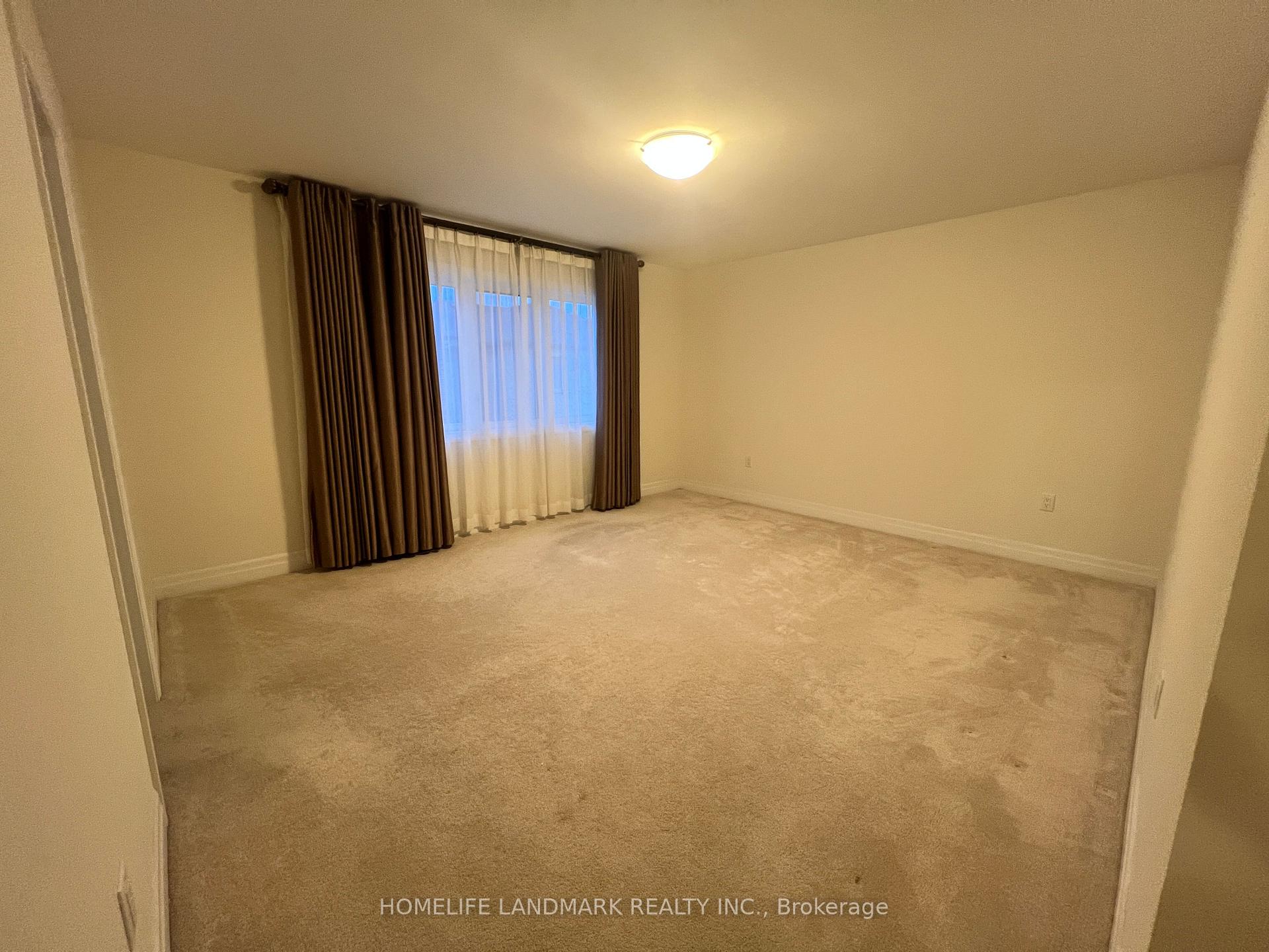 Photo 13 of 102 Fowley Drive, Oakville, Glenorchy — HOMEH