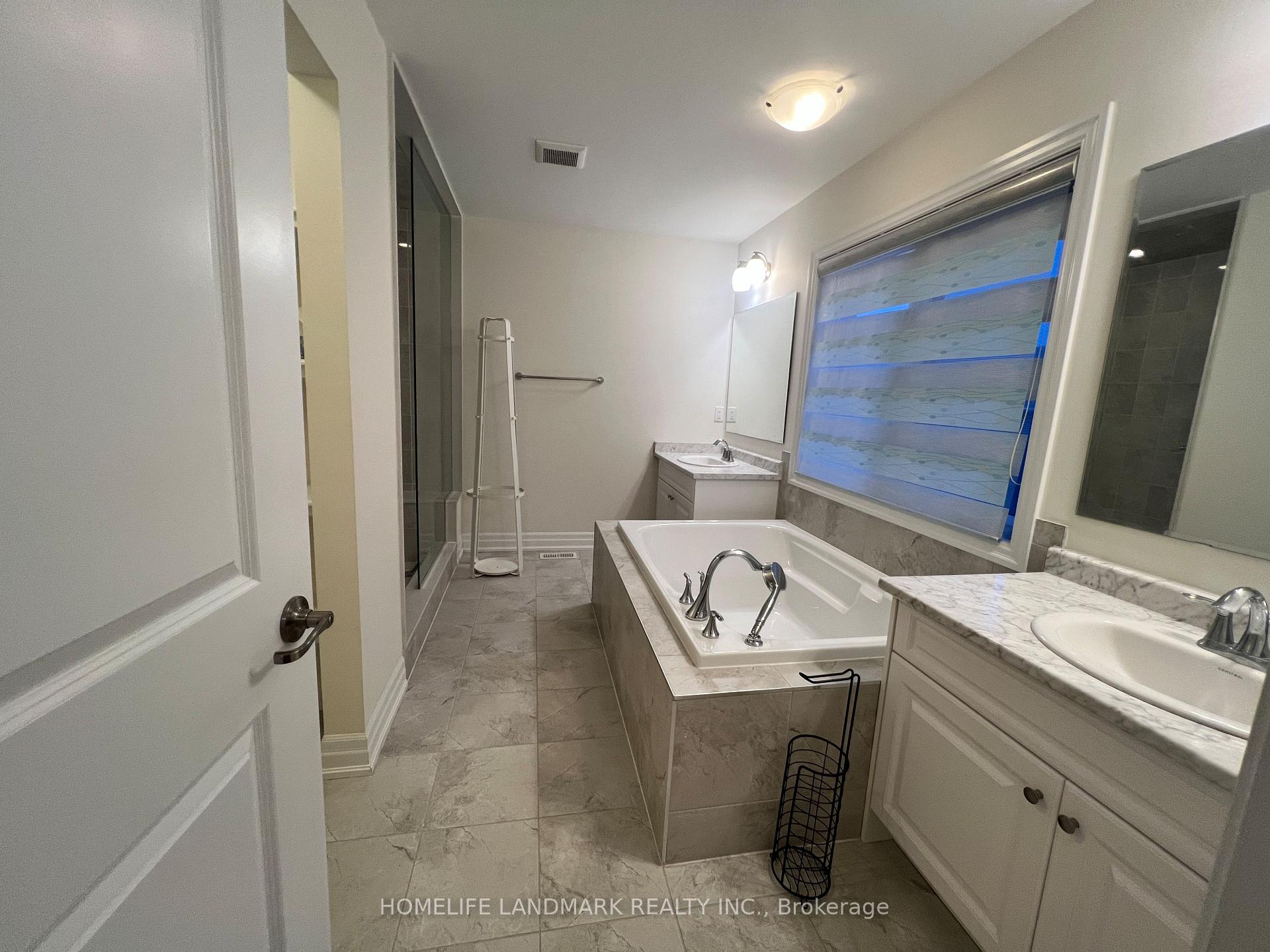 Photo 15 of 102 Fowley Drive, Oakville, Glenorchy — HOMEH