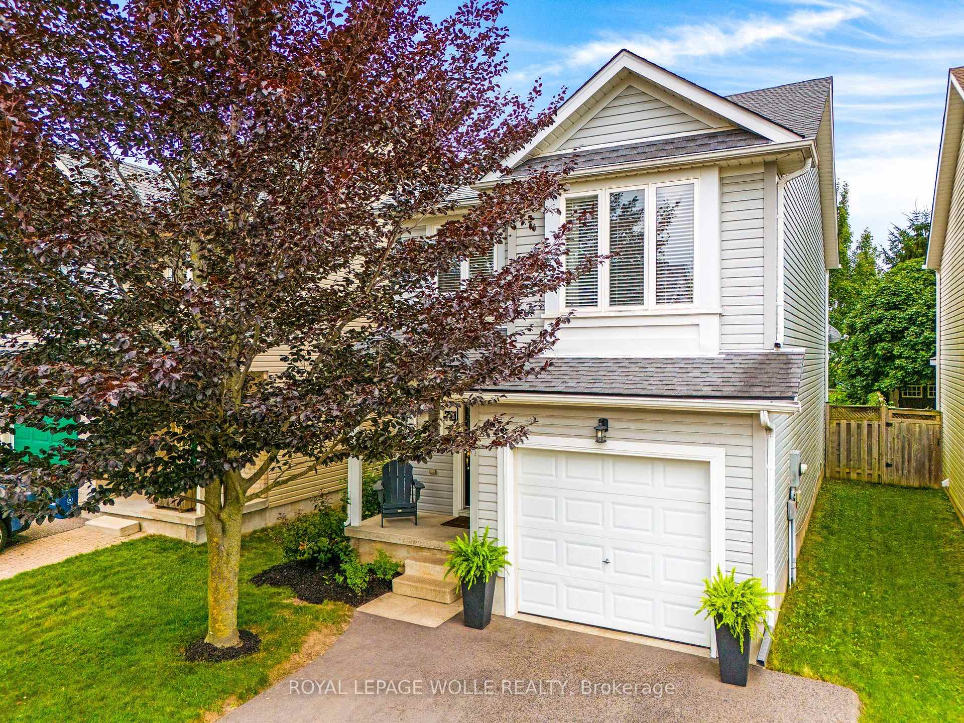 Photo 2 of 711 Angler Way, Waterloo, Eastbridge — HOMEH