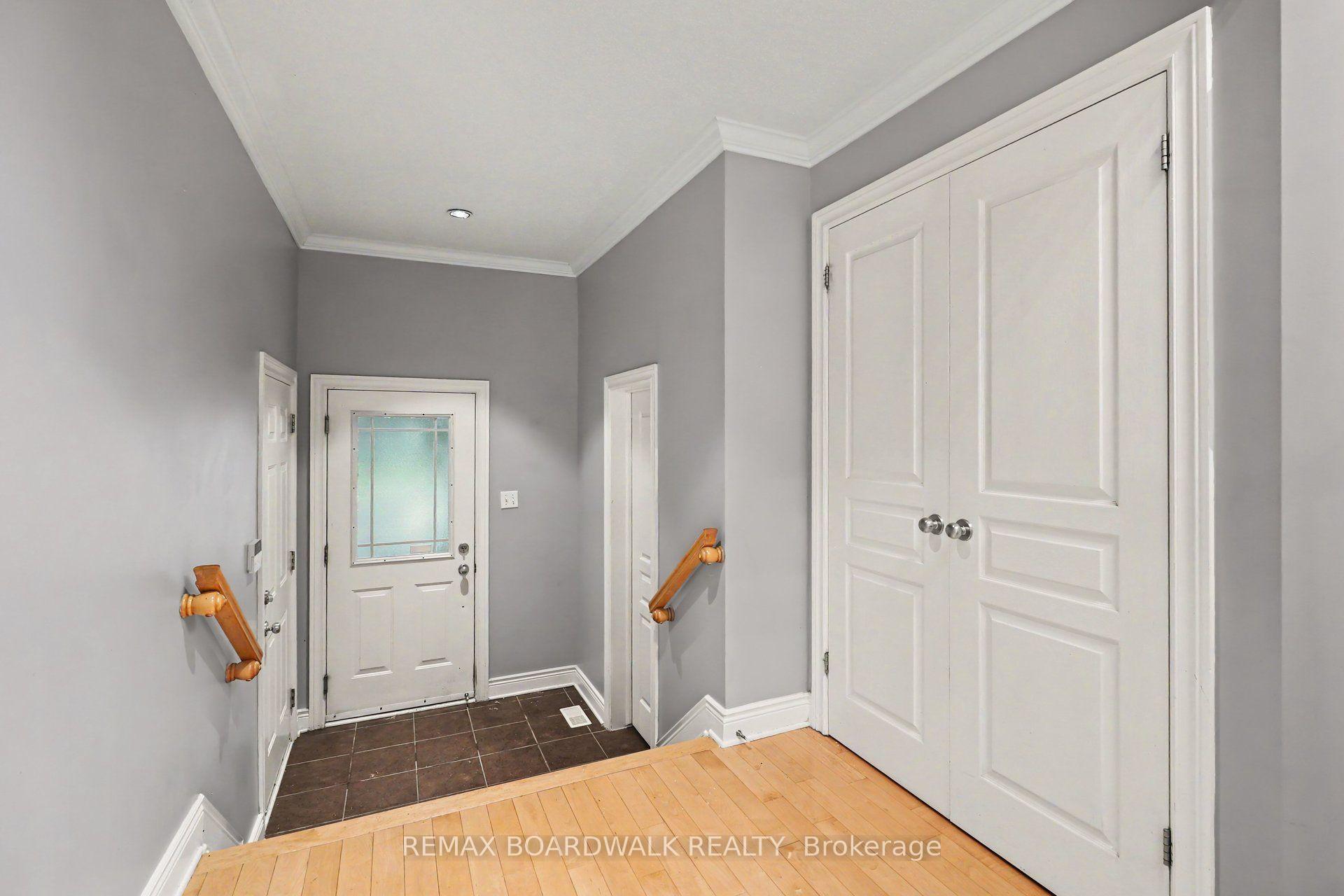 Photo 5 of 561 Aquaview Drive, Ottawa, Avalon East — HOMEH