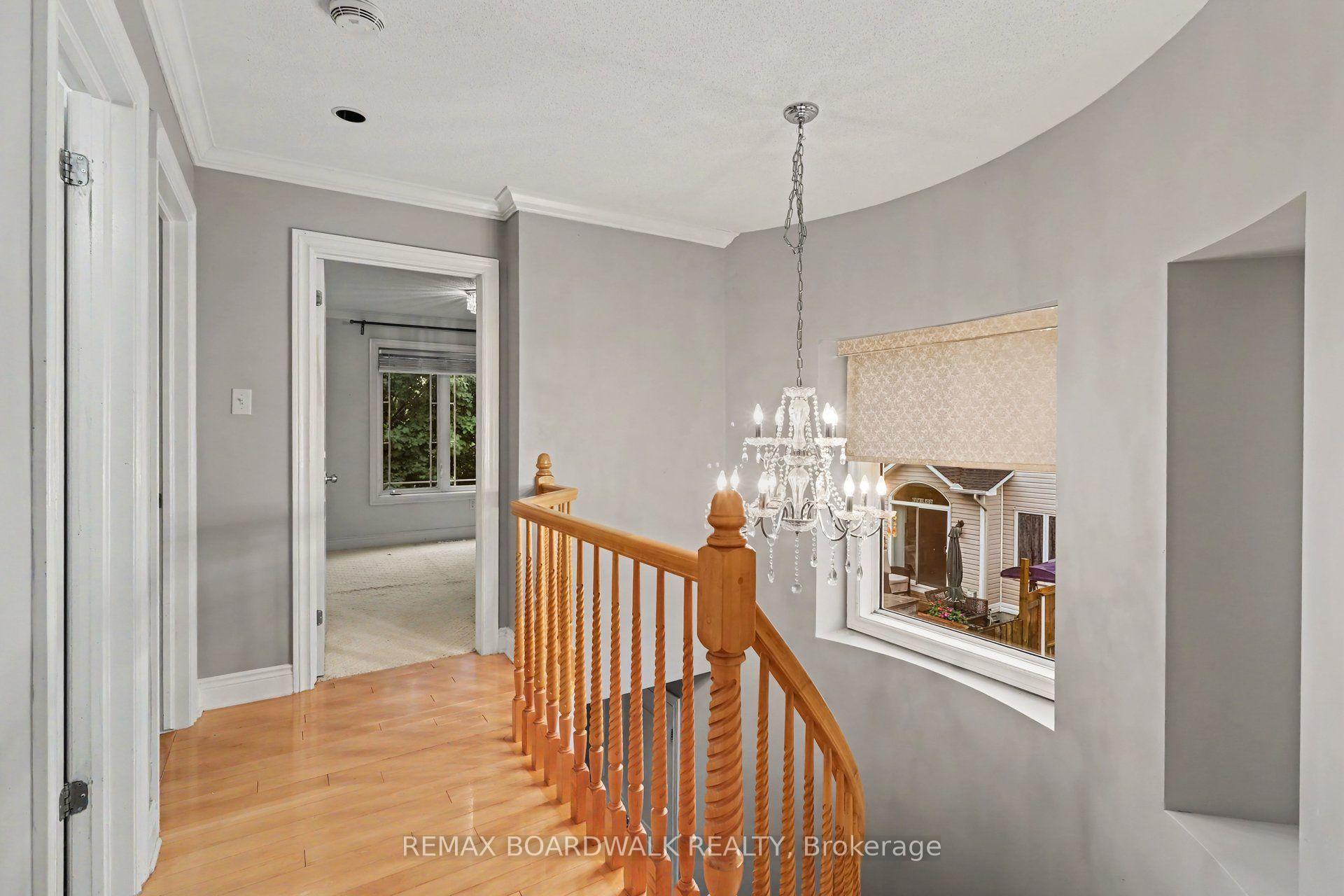 Photo 18 of 561 Aquaview Drive, Ottawa, Avalon East — HOMEH