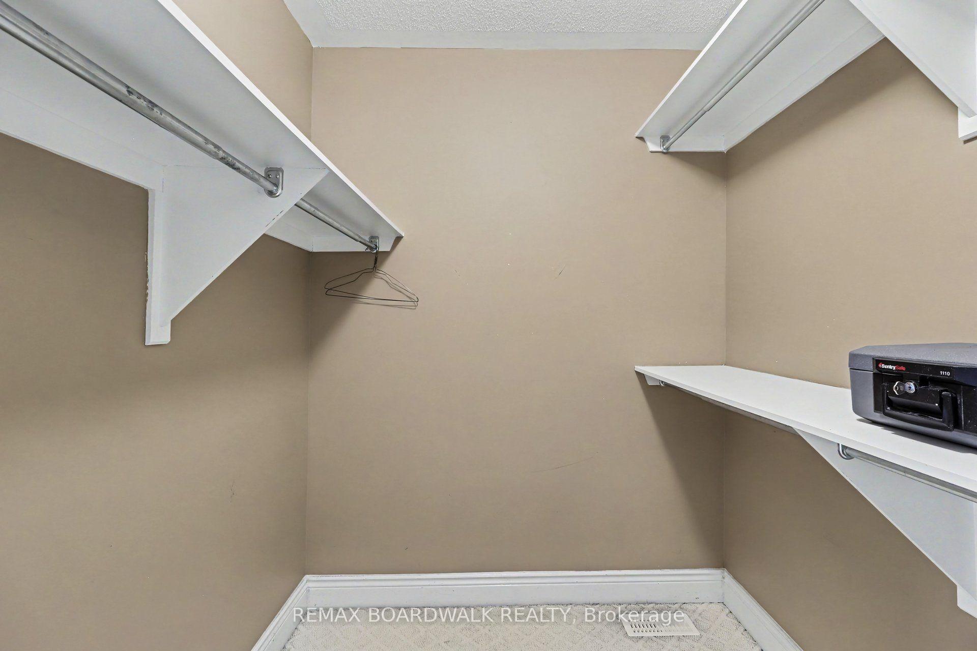 Photo 21 of 561 Aquaview Drive, Ottawa, Avalon East — HOMEH