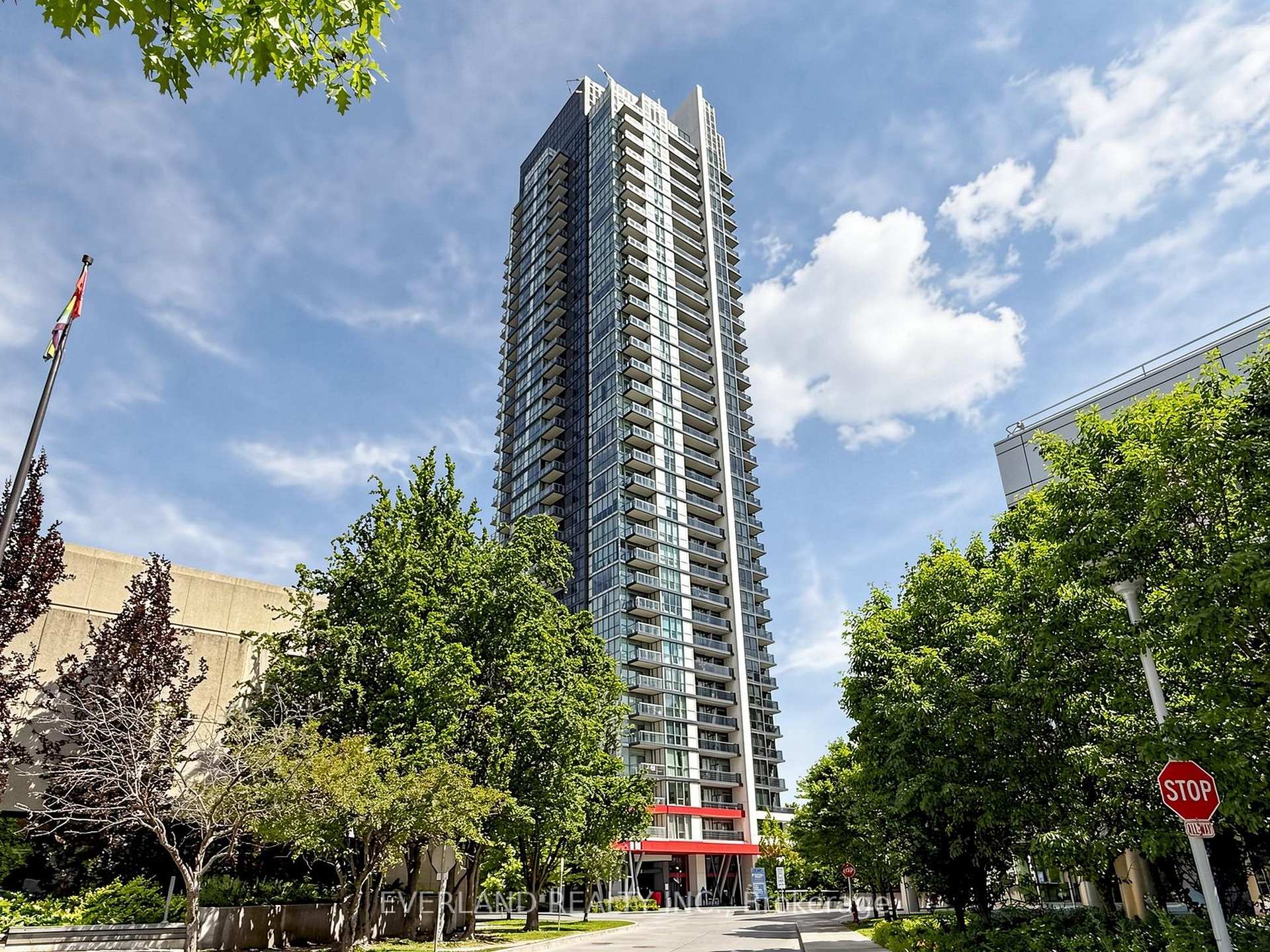 Photo 1 of Unit 2307, 88 Sheppard Avenue E, North York, Willowdale East — HOMEH