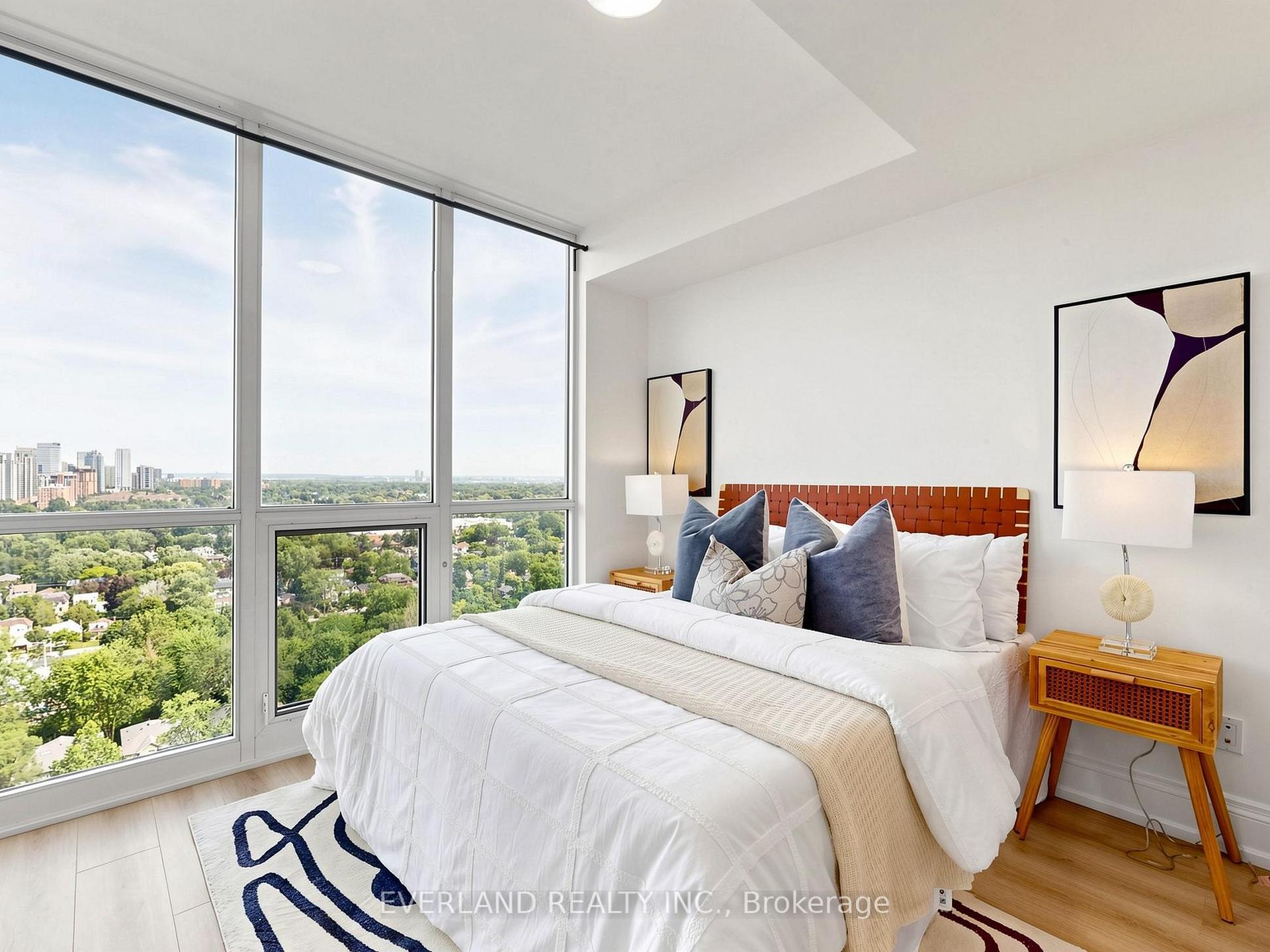 Photo 6 of Unit 2307, 88 Sheppard Avenue E, North York, Willowdale East — HOMEH