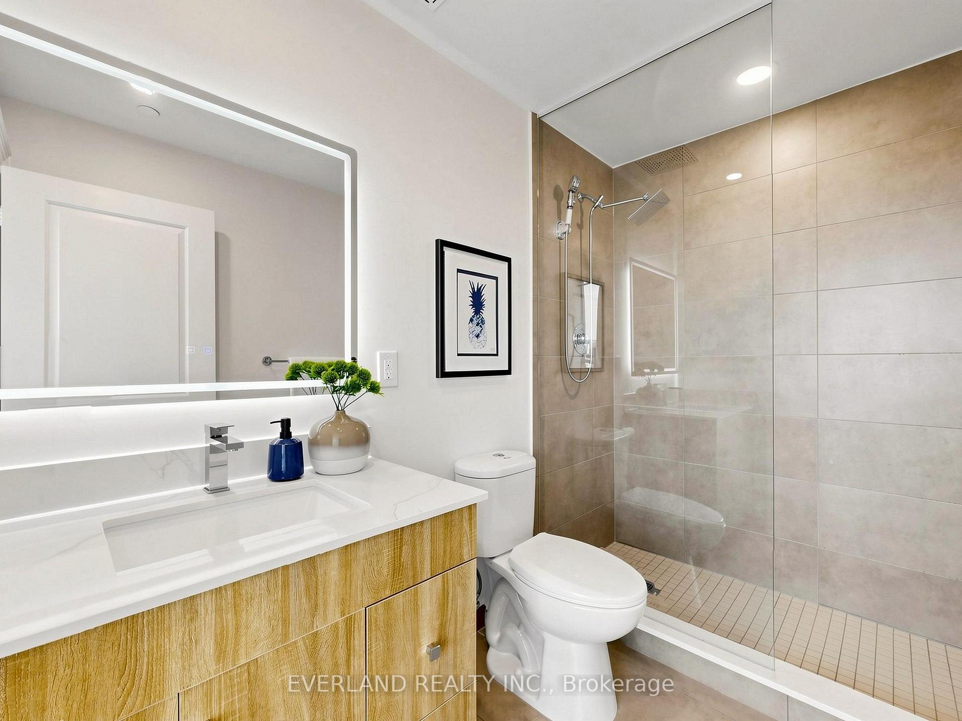 Photo 8 of Unit 2307, 88 Sheppard Avenue E, North York, Willowdale East — HOMEH