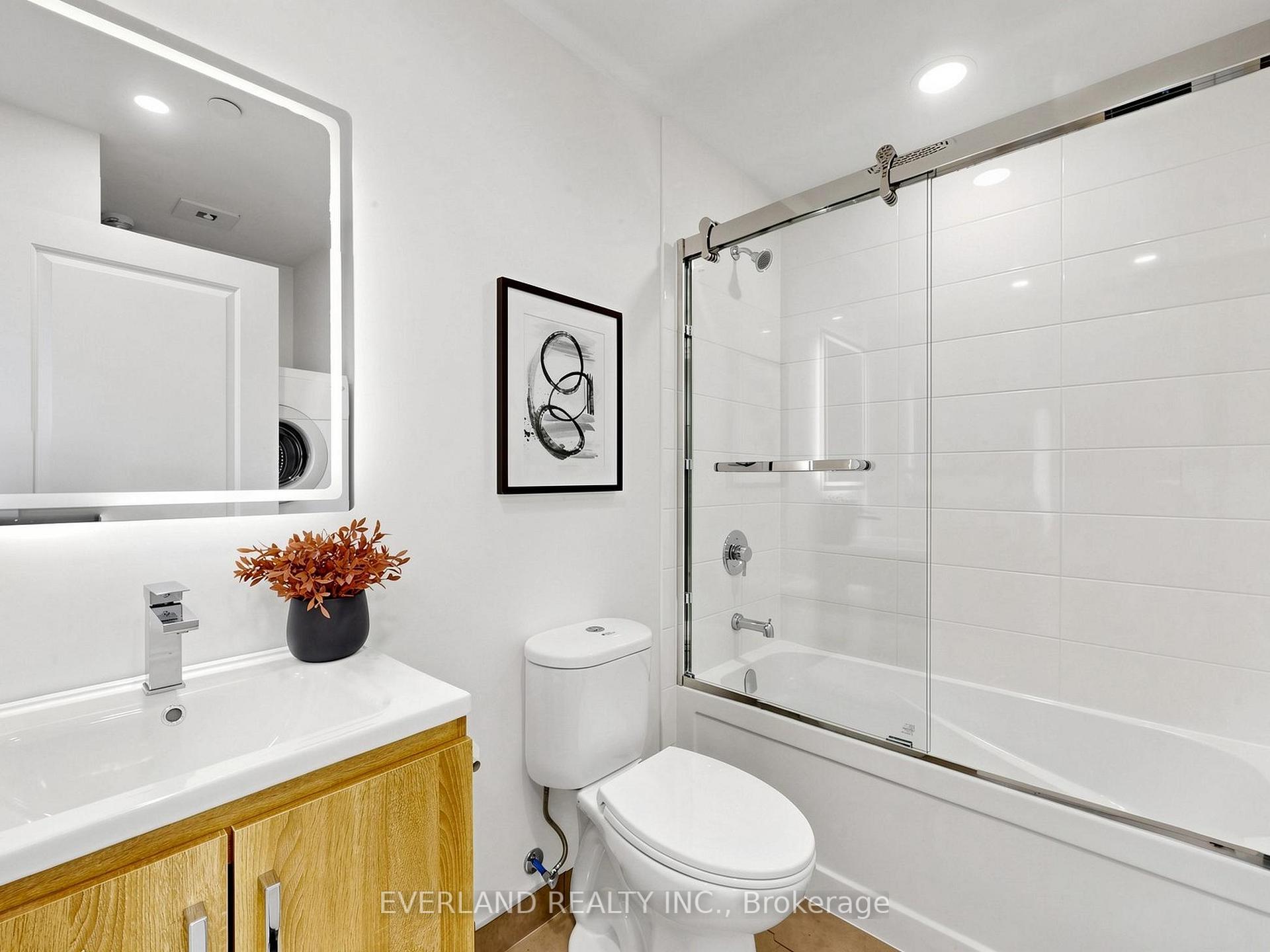 Photo 10 of Unit 2307, 88 Sheppard Avenue E, North York, Willowdale East — HOMEH