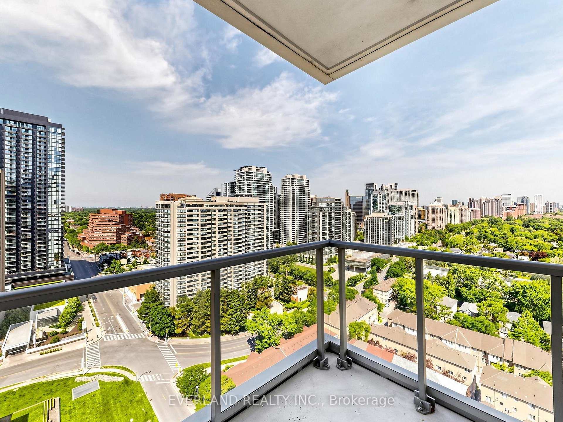 Photo 12 of Unit 2307, 88 Sheppard Avenue E, North York, Willowdale East — HOMEH