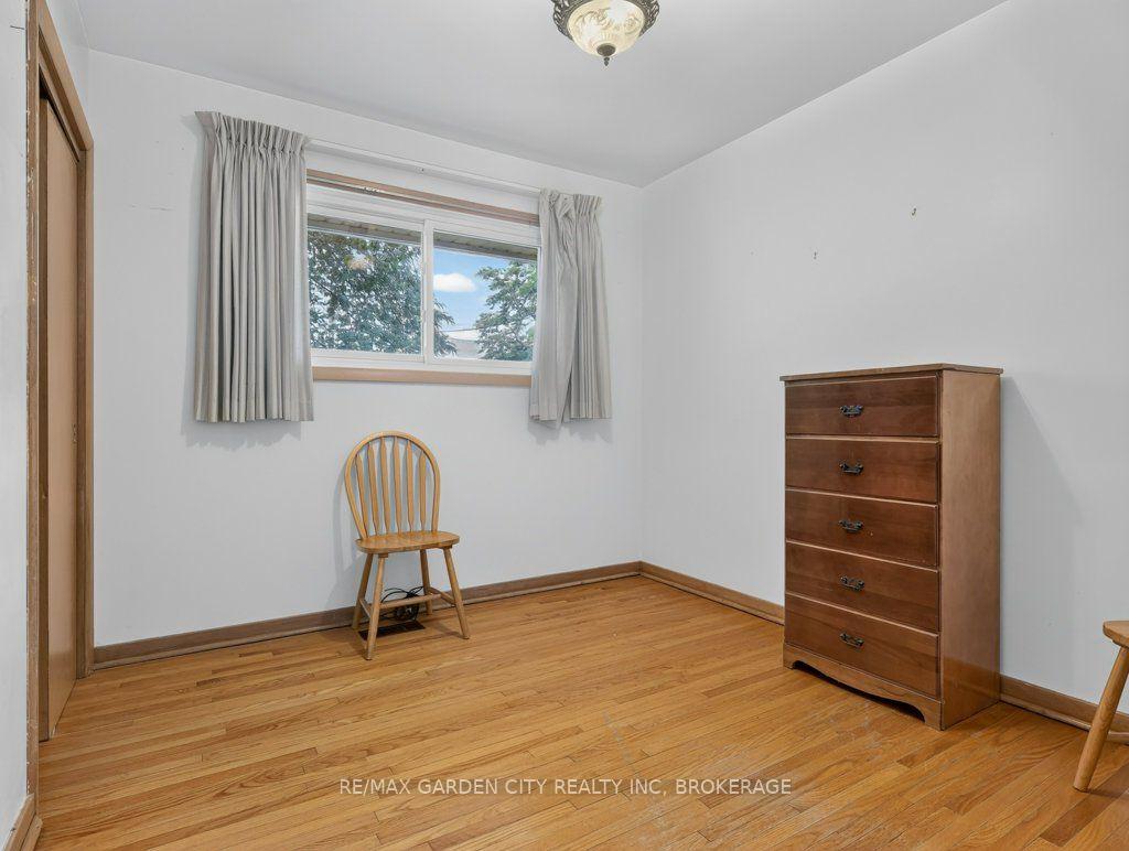 Photo 32 of 8 Champa Drive, St. Catharines, Vine/Linwell — HOMEH