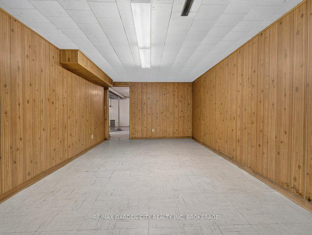 Photo 43 of 8 Champa Drive, St. Catharines, Vine/Linwell — HOMEH