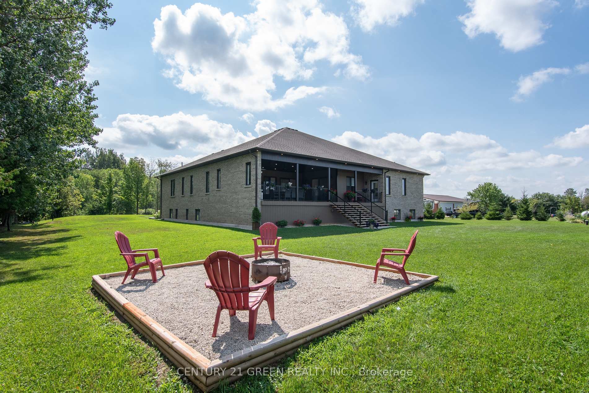 Photo 5 of 6780 Wellington Country Rd 10, Mapleton, Rural Mapleton — HOMEH