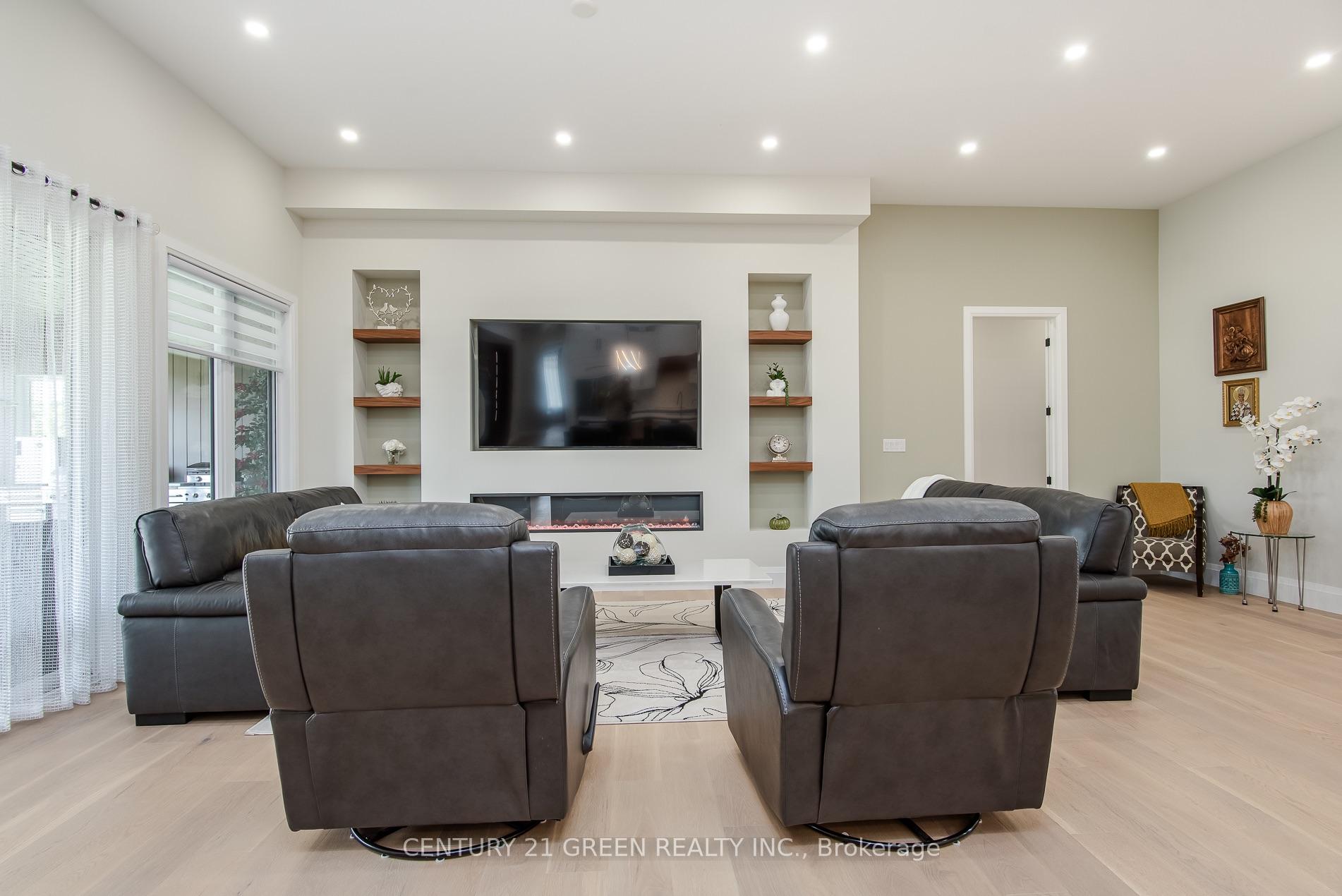 Photo 11 of 6780 Wellington Country Rd 10, Mapleton, Rural Mapleton — HOMEH