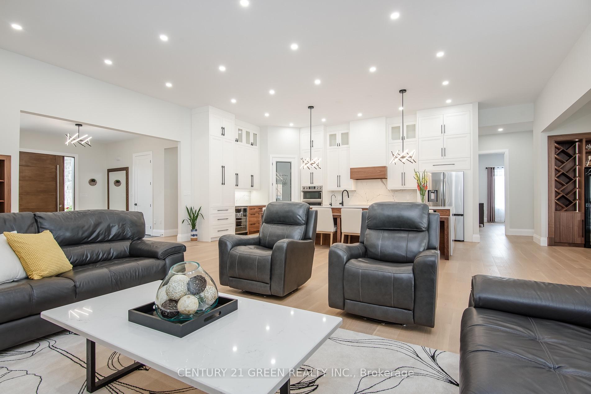 Photo 13 of 6780 Wellington Country Rd 10, Mapleton, Rural Mapleton — HOMEH