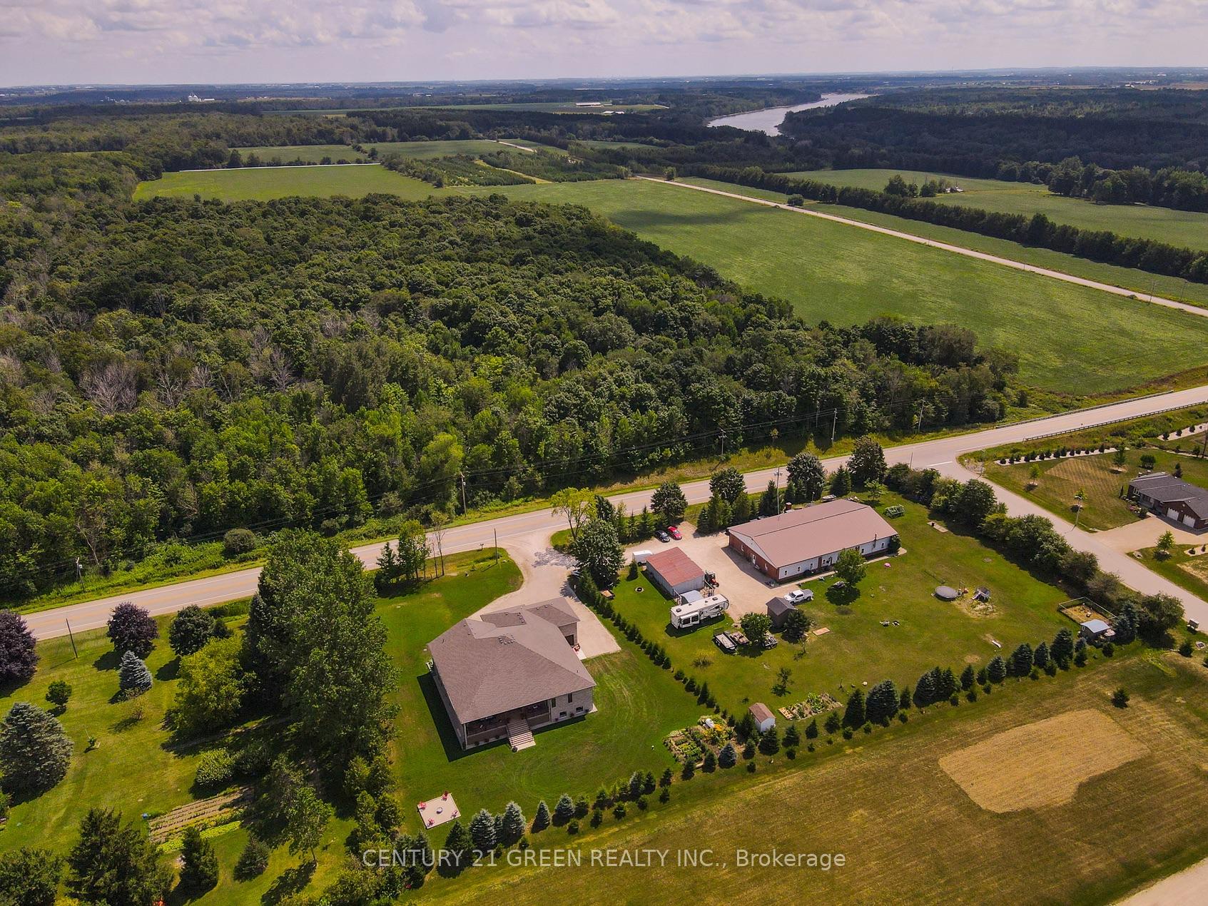 Photo 41 of 6780 Wellington Country Rd 10, Mapleton, Rural Mapleton — HOMEH