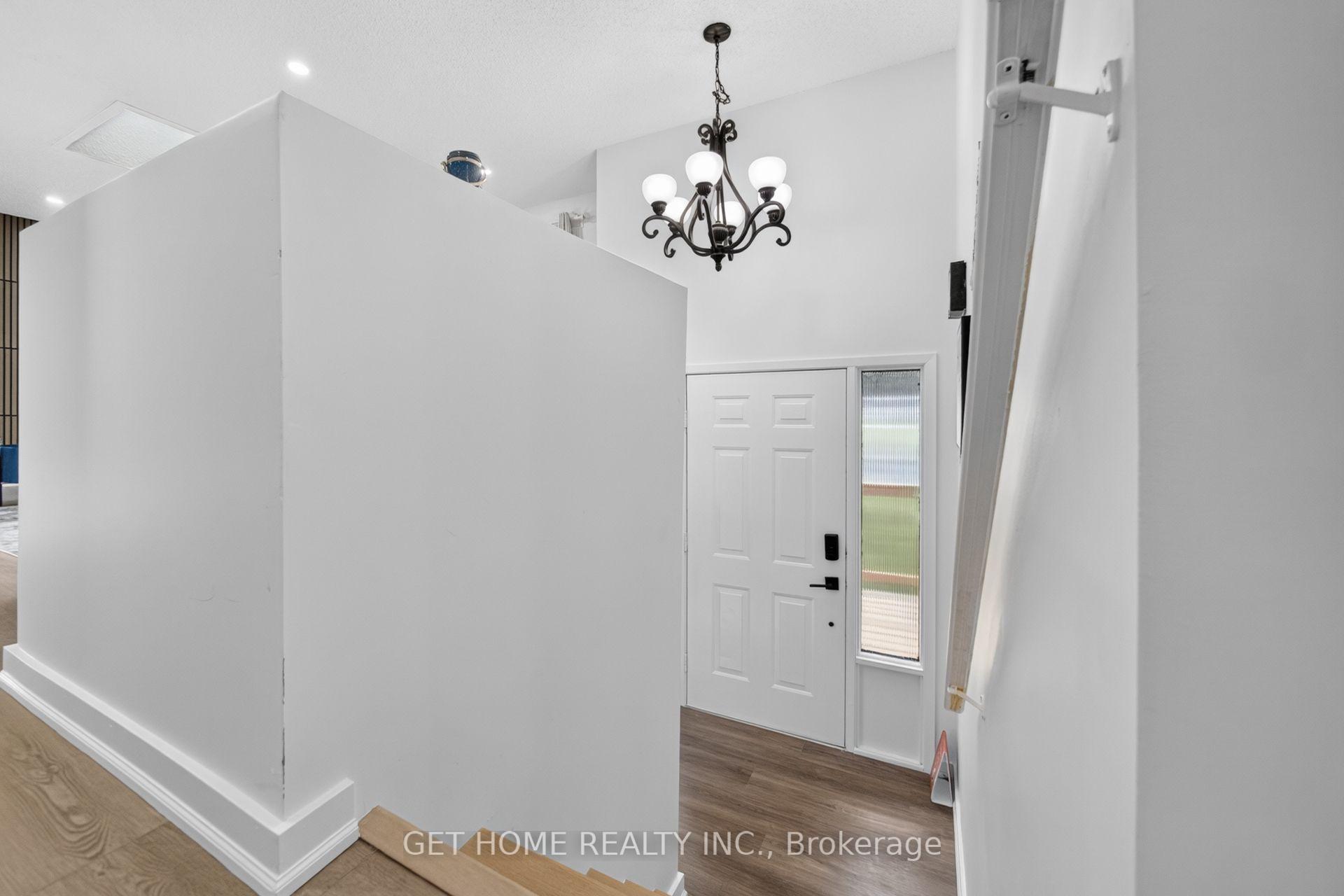 Photo 7 of 85 High Acres Crescent, Kitchener, Highland West — HOMEH