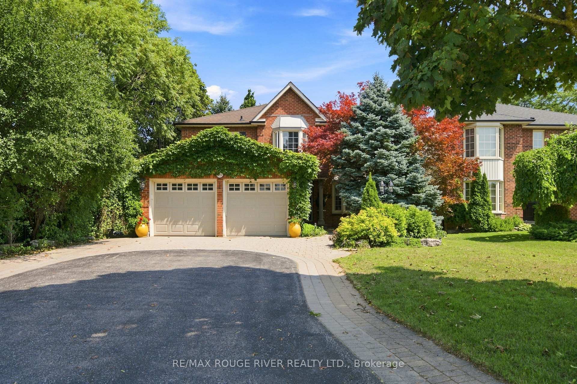 Photo of 909 Ridge Valley Drive