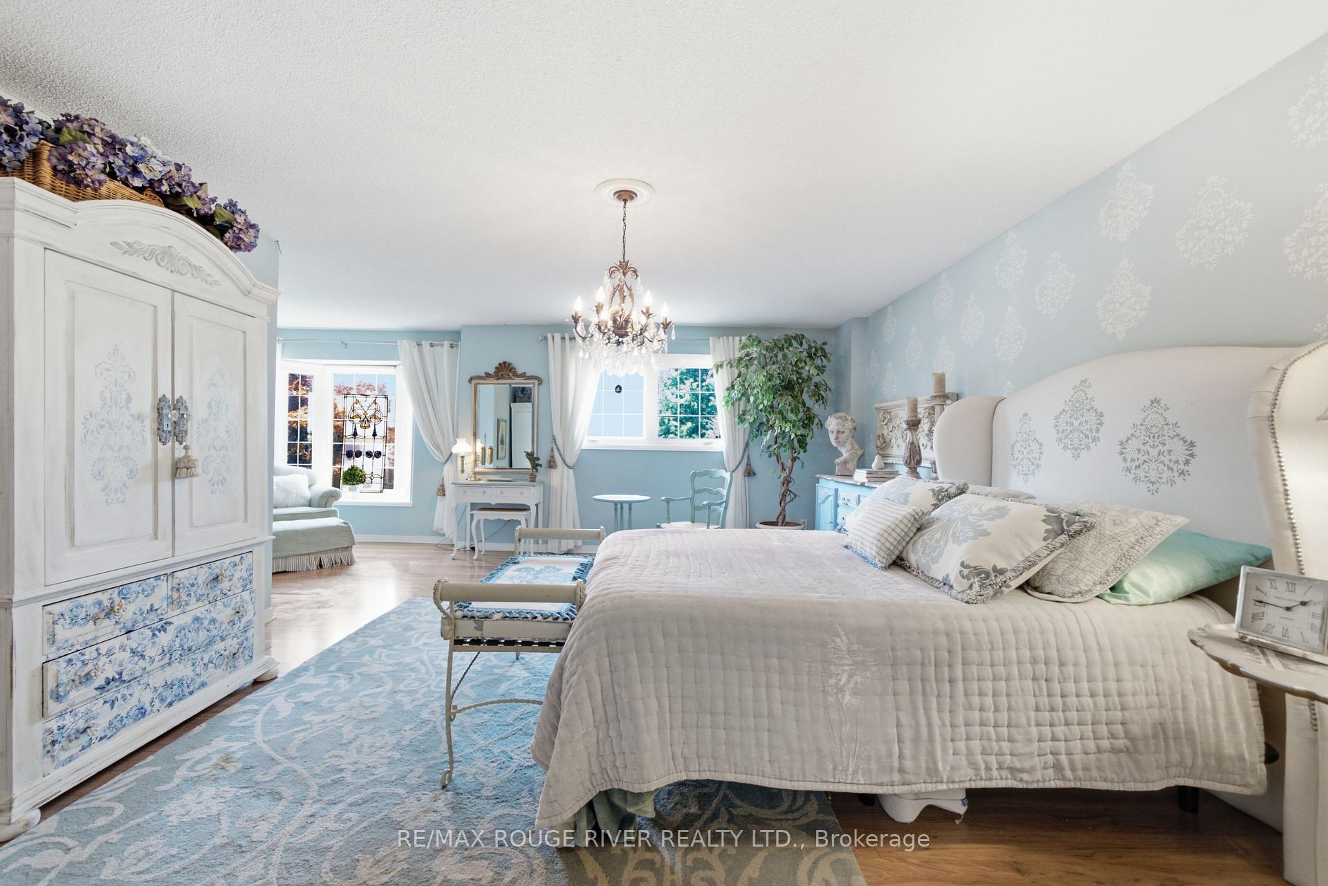 Photo 21 of 909 Ridge Valley Drive, Oshawa, Pinecrest — HOMEH