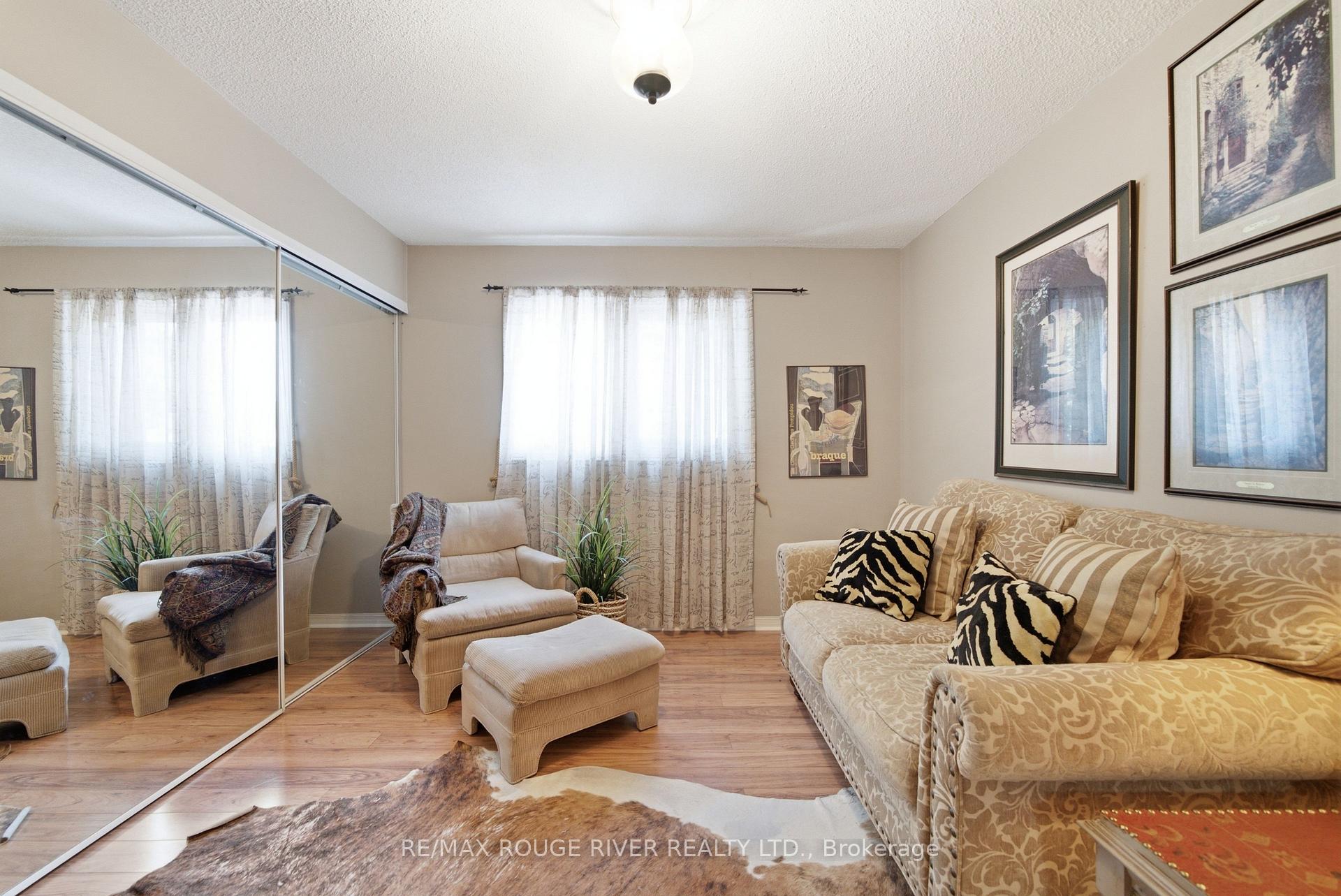 Photo 26 of 909 Ridge Valley Drive, Oshawa, Pinecrest — HOMEH