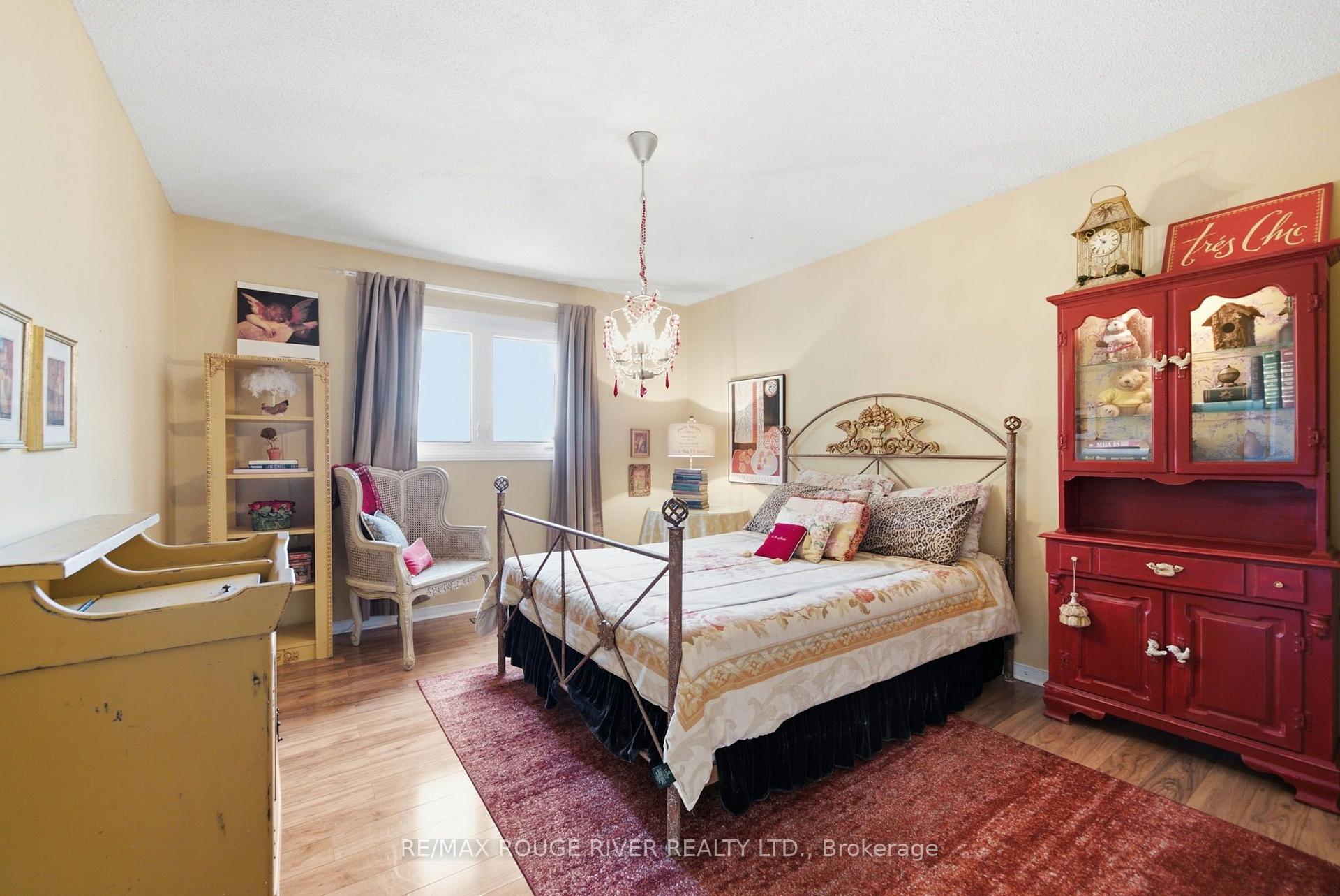 Photo 27 of 909 Ridge Valley Drive, Oshawa, Pinecrest — HOMEH