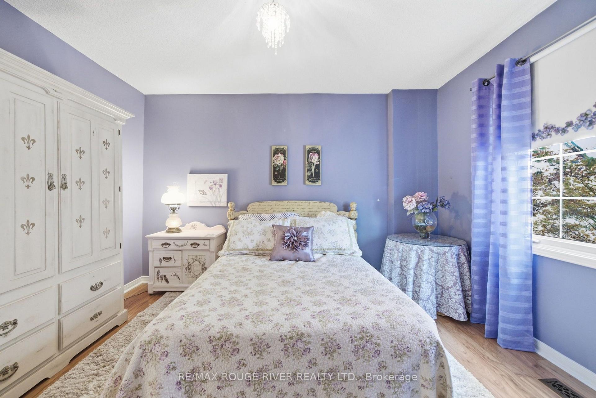 Photo 29 of 909 Ridge Valley Drive, Oshawa, Pinecrest — HOMEH