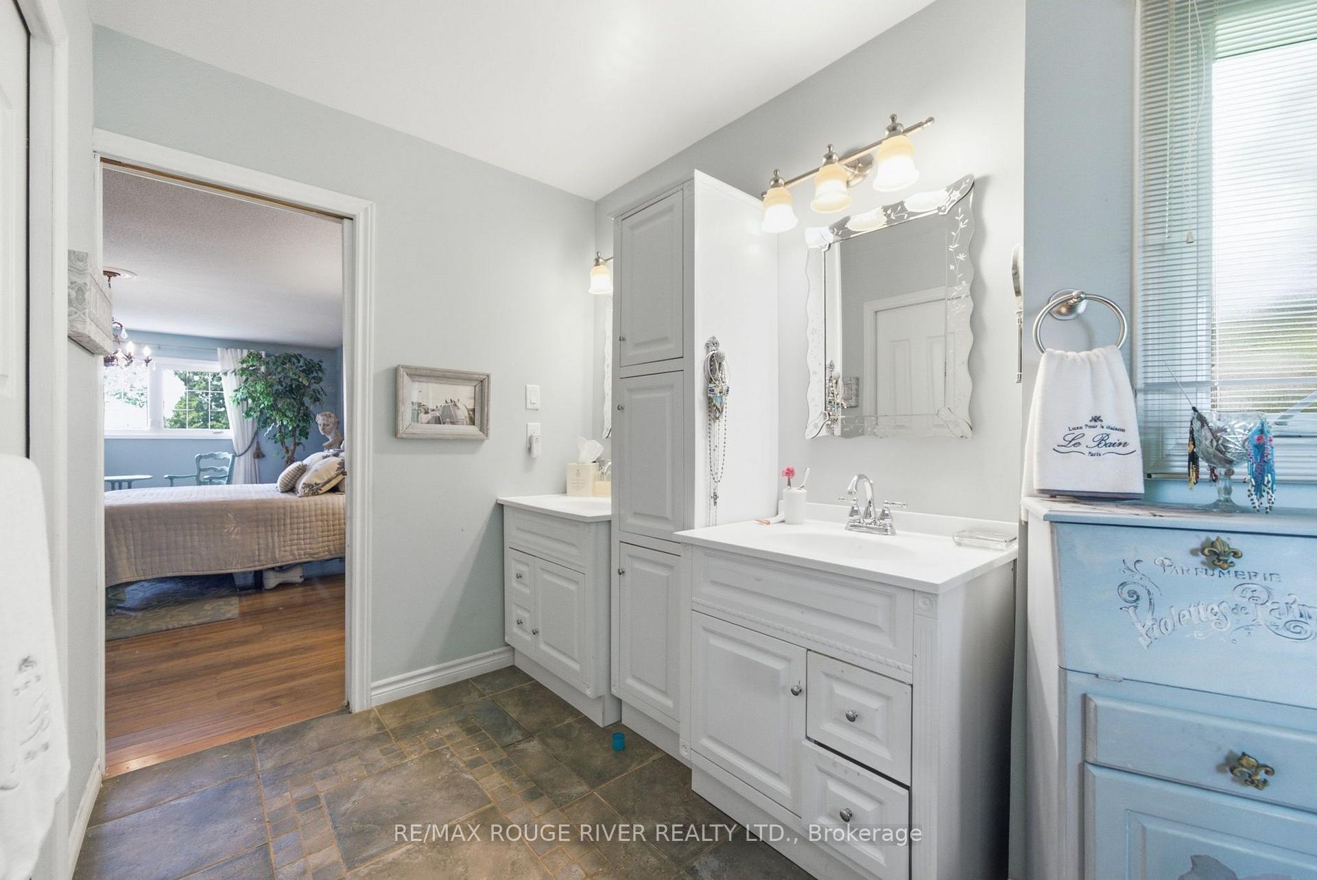 Photo 31 of 909 Ridge Valley Drive, Oshawa, Pinecrest — HOMEH