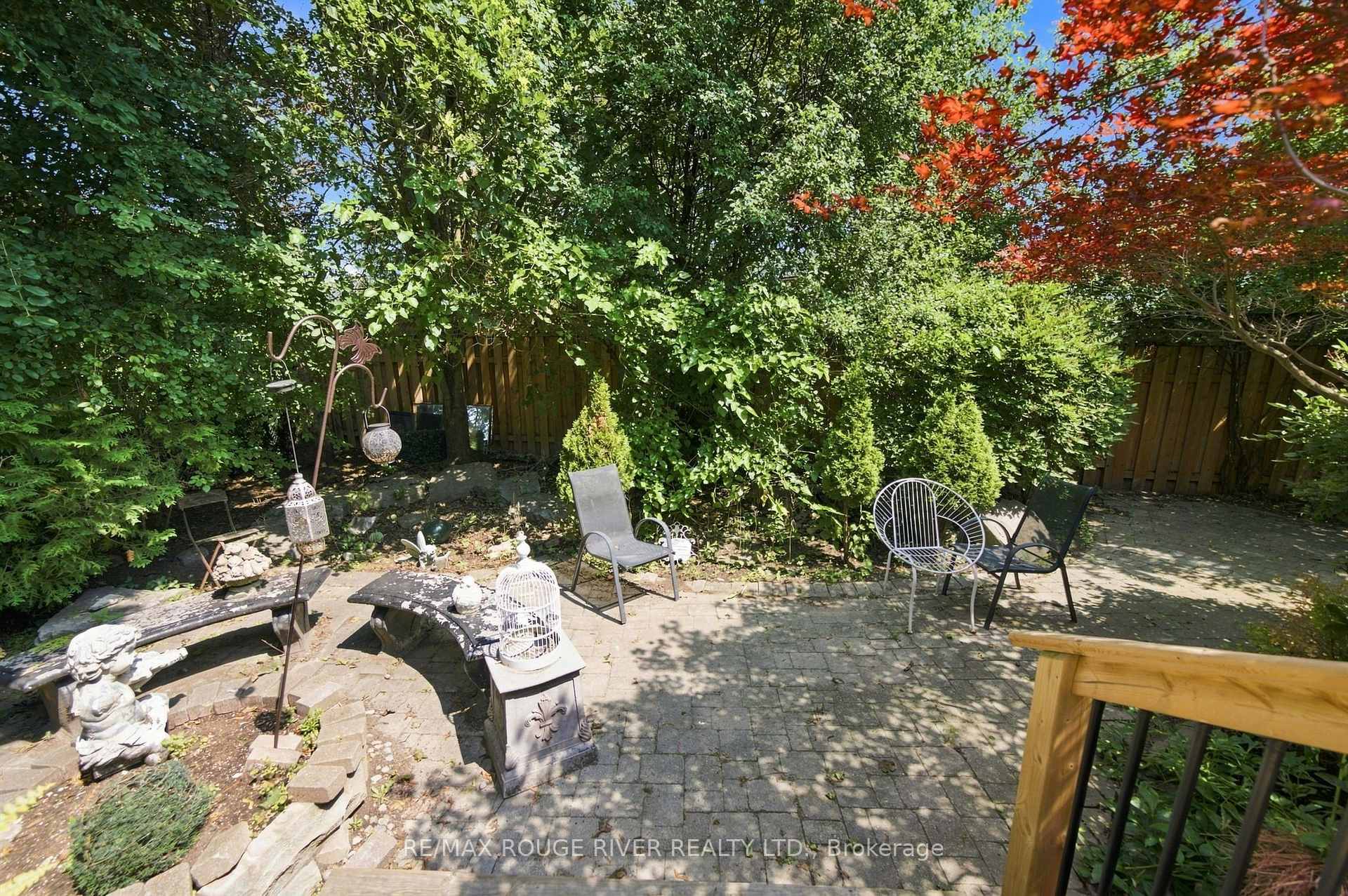 Photo 40 of 909 Ridge Valley Drive, Oshawa, Pinecrest — HOMEH